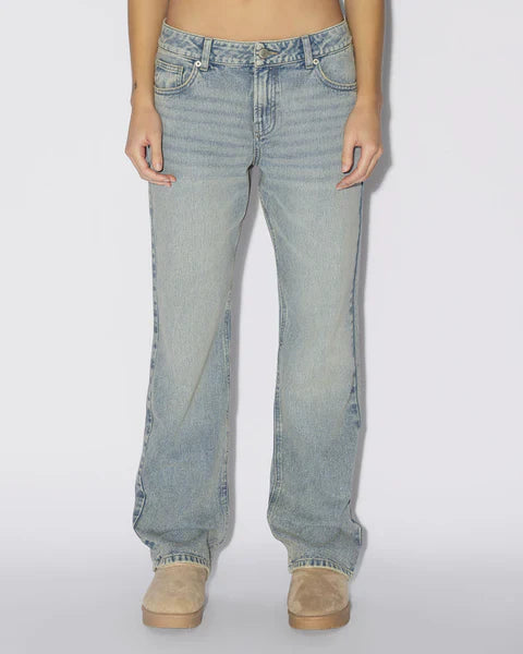 Straight Jeans
