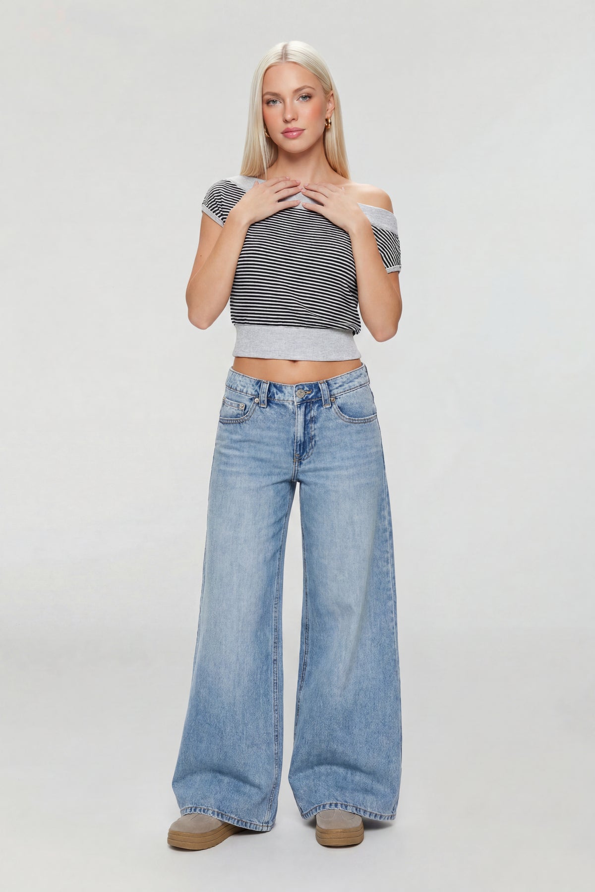 Alt View 3. One Shoulder Knit Sweater - Light Grey