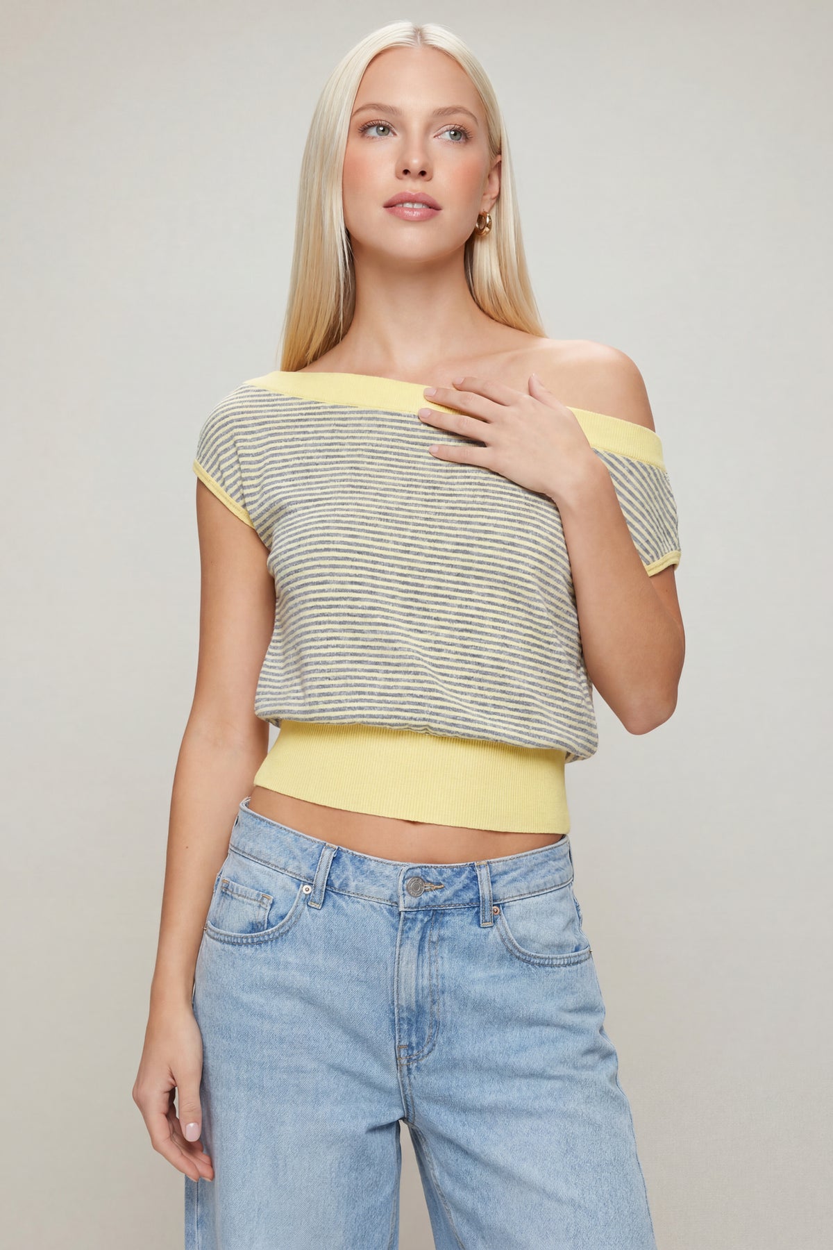 One Shoulder Knit Sweater - Yellow