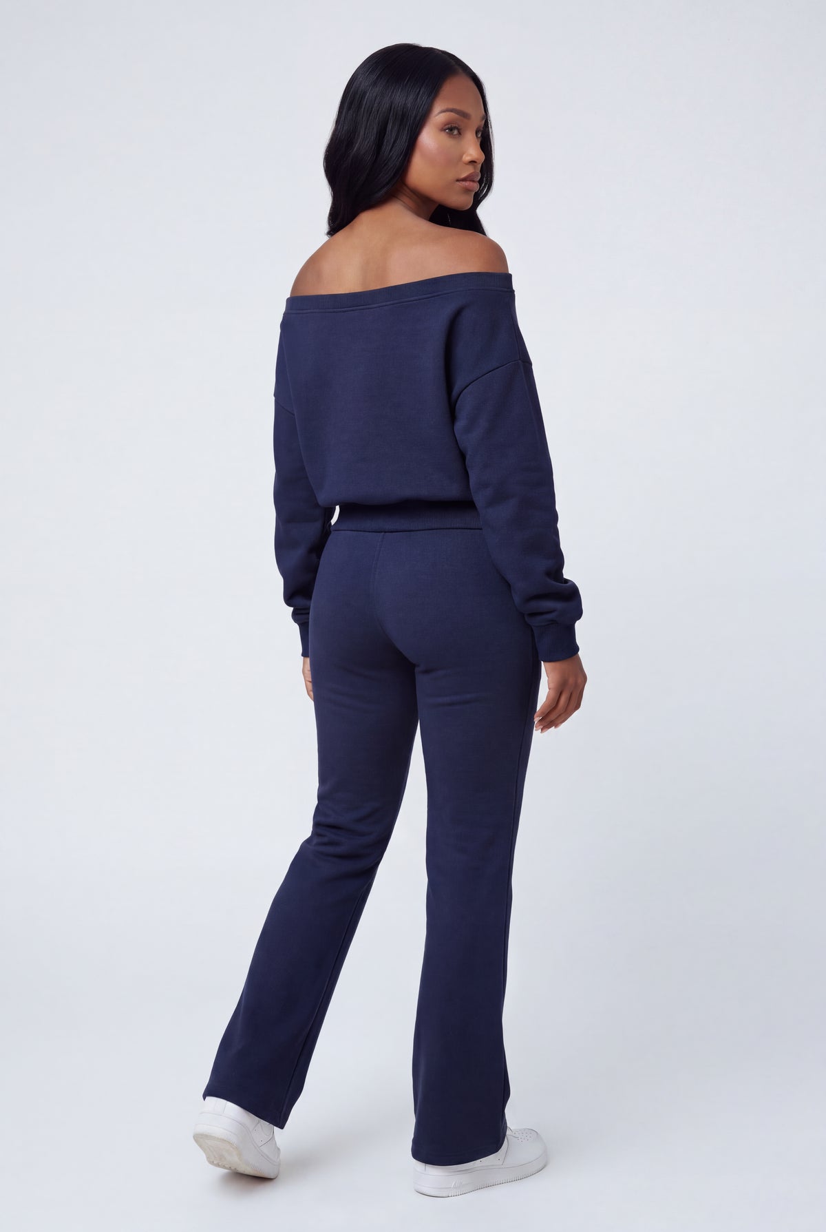 Alt View 3. Fleece Graphic Flare Sweatpant - Navy