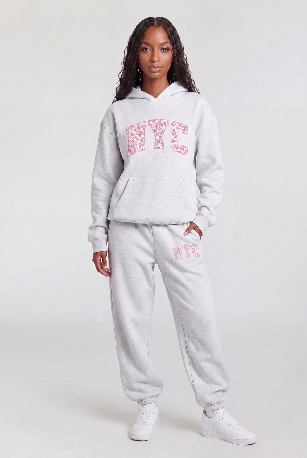 Fleece Graphic Jogger - Light Grey