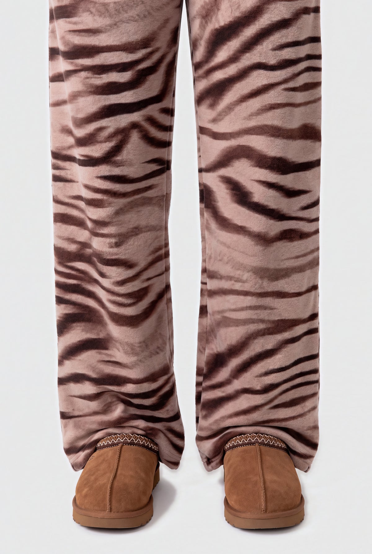 Alt View 4. Wide Leg Fleece Sweatpant - Light Brown