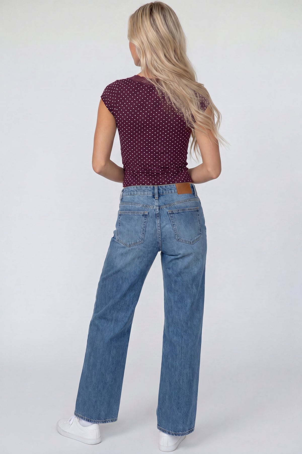 Alt View 3. V-Neck Lace Trim T-Shirt - Dark Purple