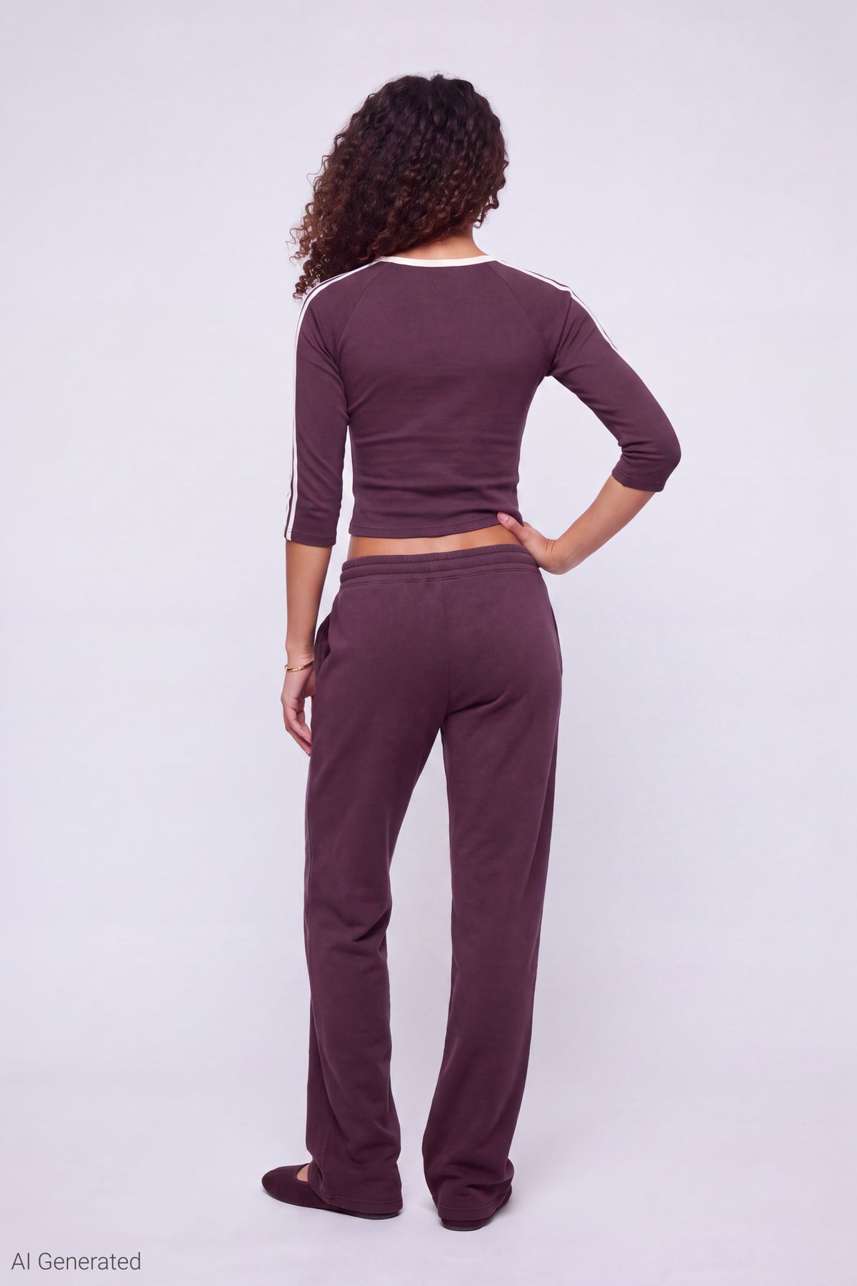 Alt View 3. Graphic 3/4 Sleeve Top - Burgundy
