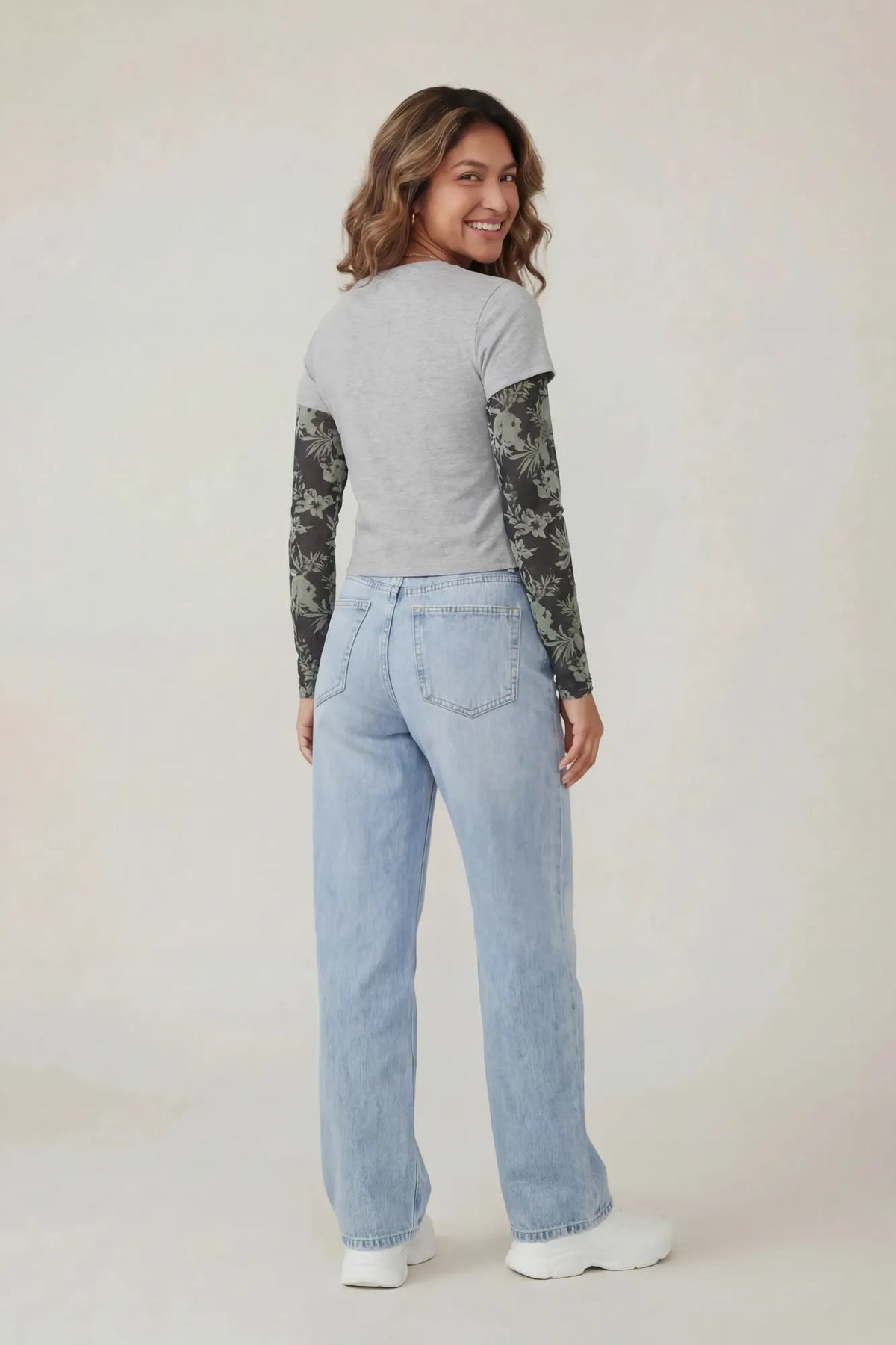 Alt View 3. Double Sleeve Graphic T-Shirt - Heather Grey