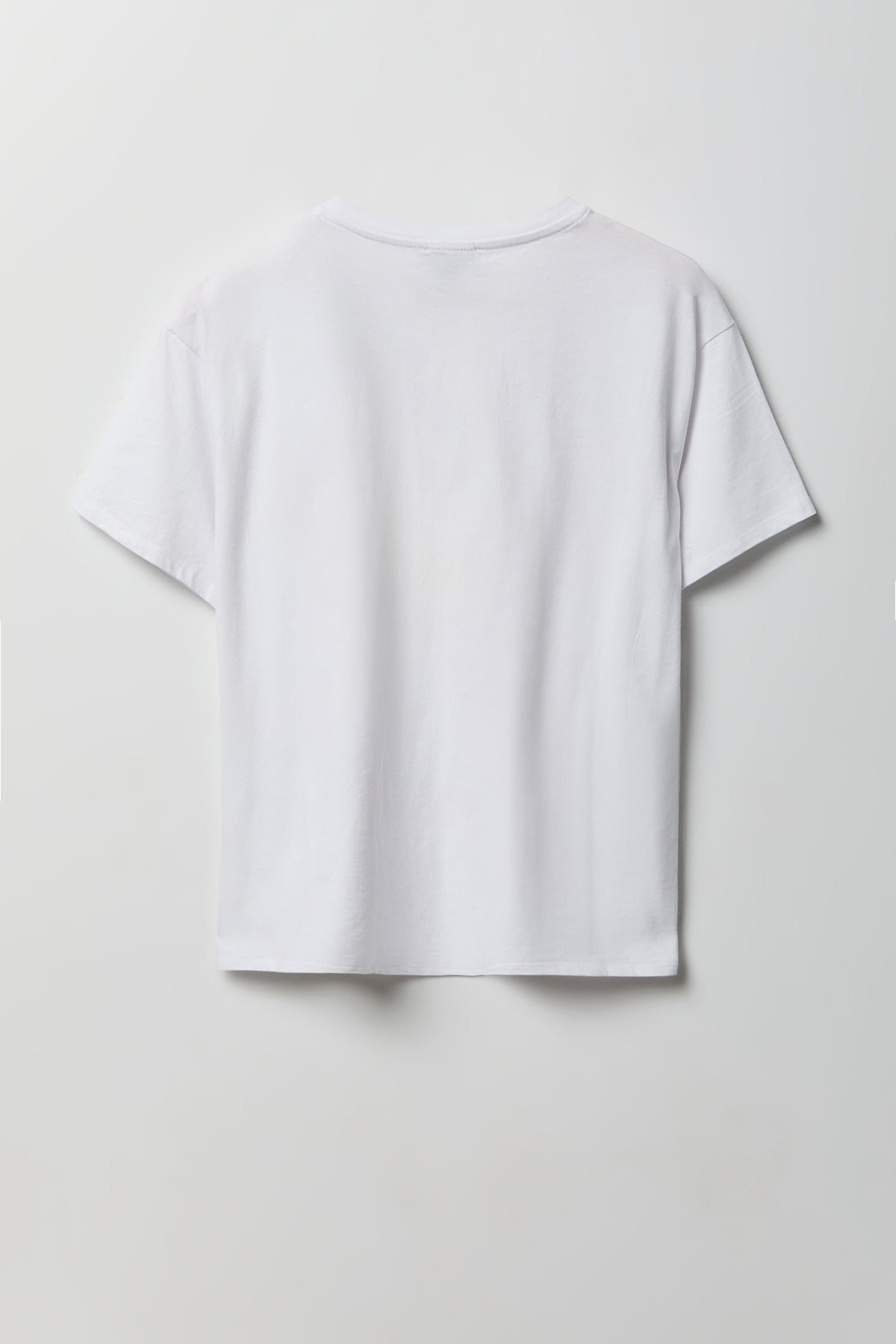 Alt View 3. Cocktail Graphic Boyfriend T-Shirt - White