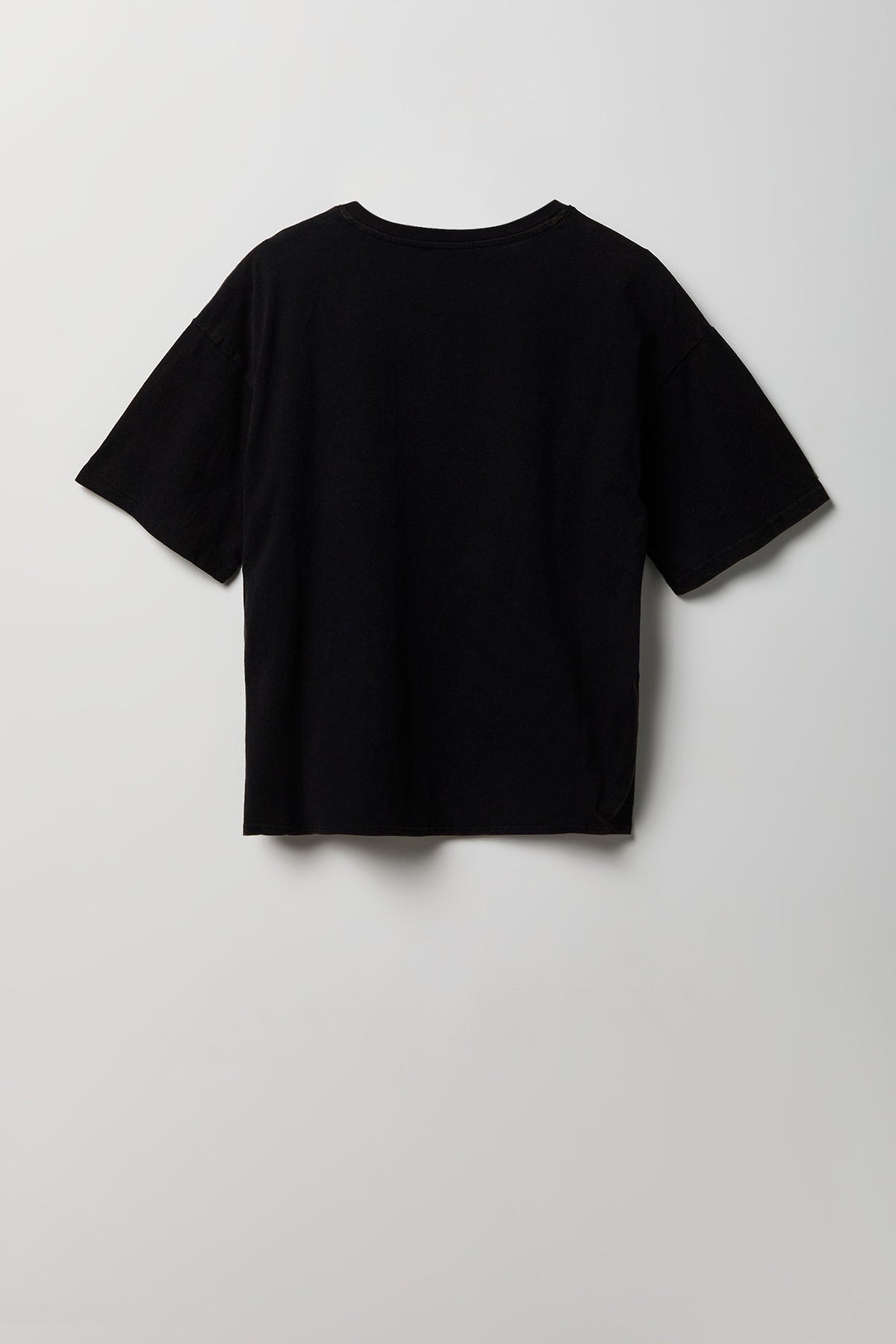 Alt View 5. Washed Graphic Boyfriend T-Shirt - Black