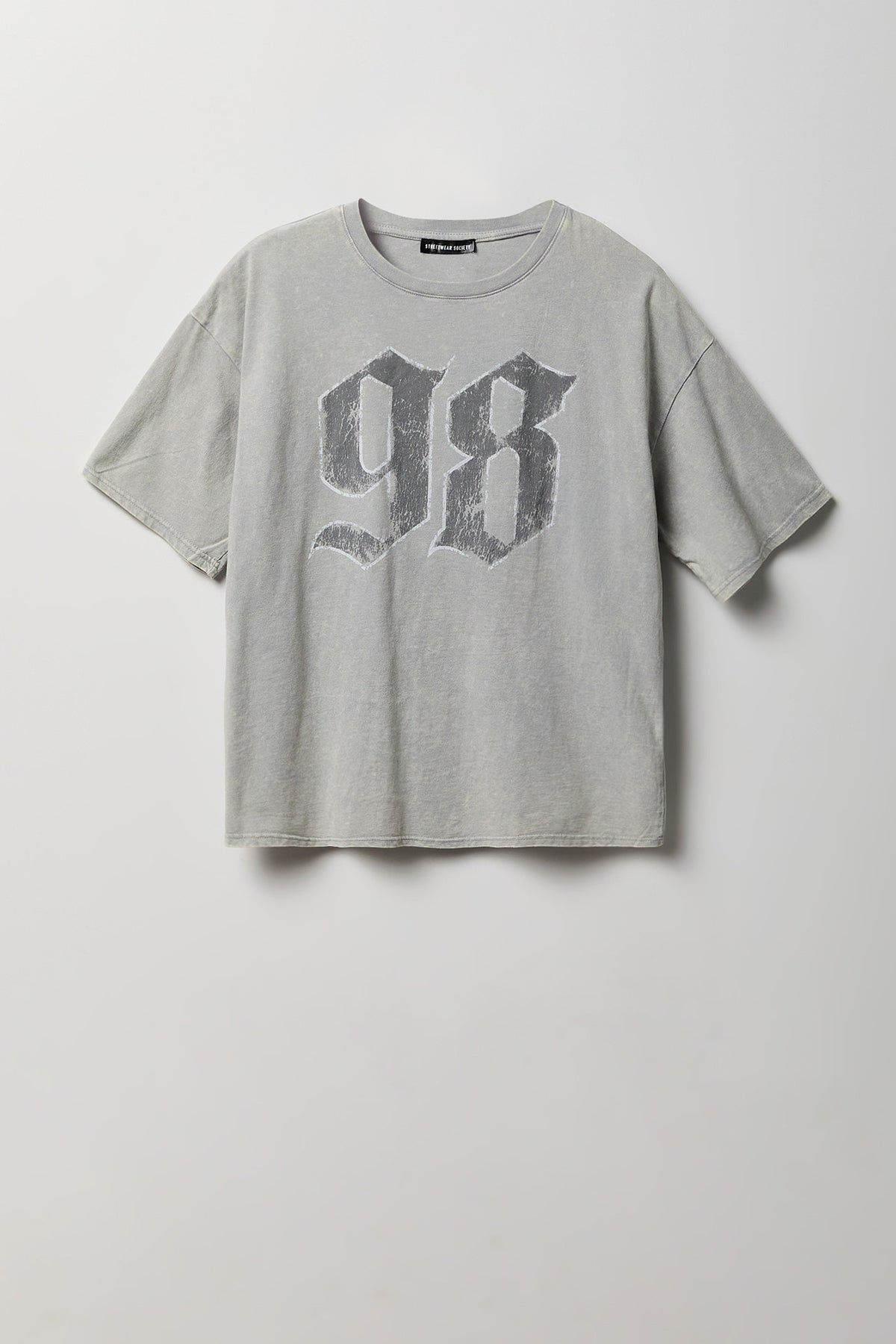 Alt View 4. Washed Graphic Boyfriend T-Shirt - Charcoal