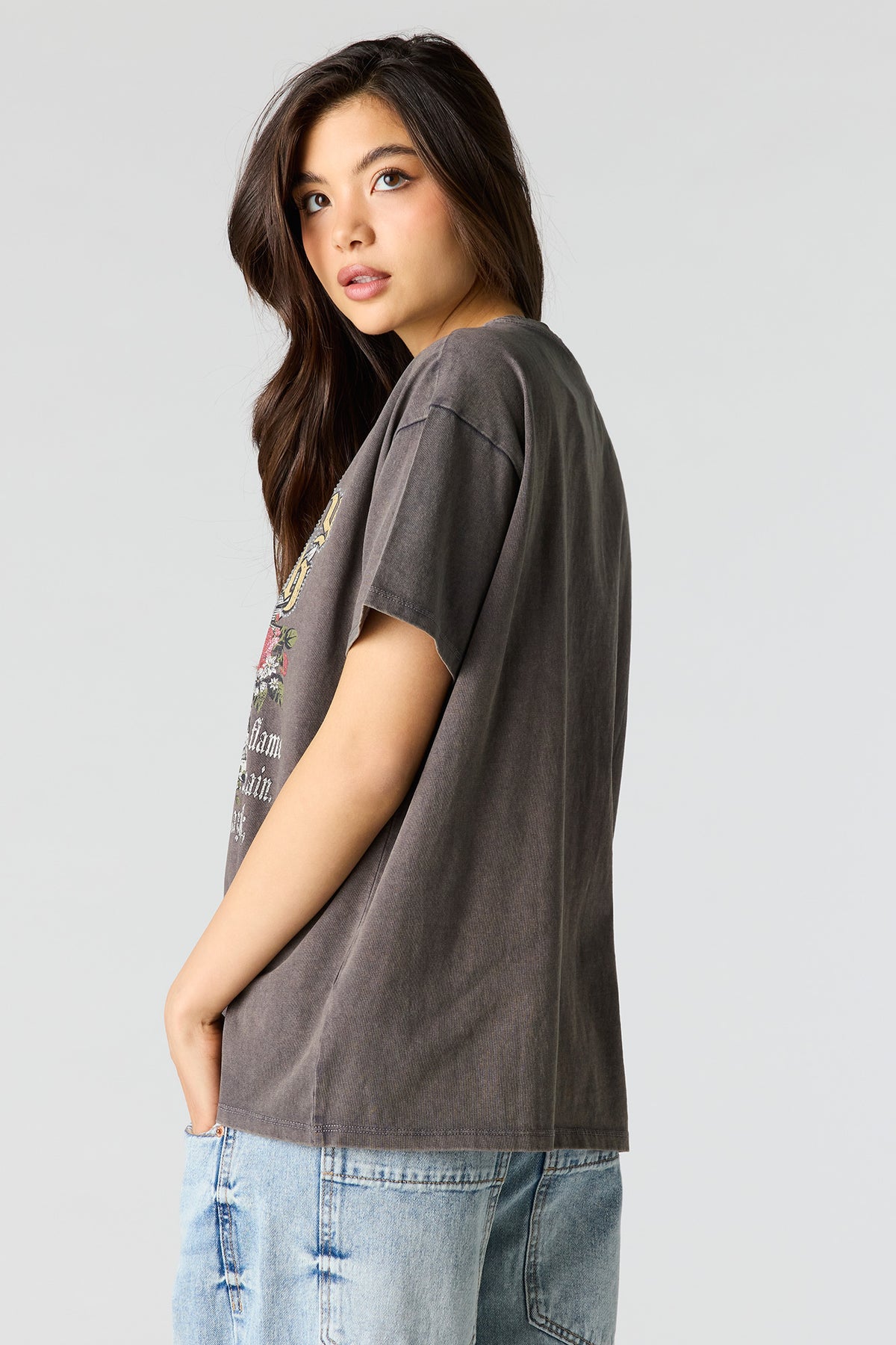 Alt View 2. Rhinestone Graphic Washed Boyfriend T-Shirt - Charcoal