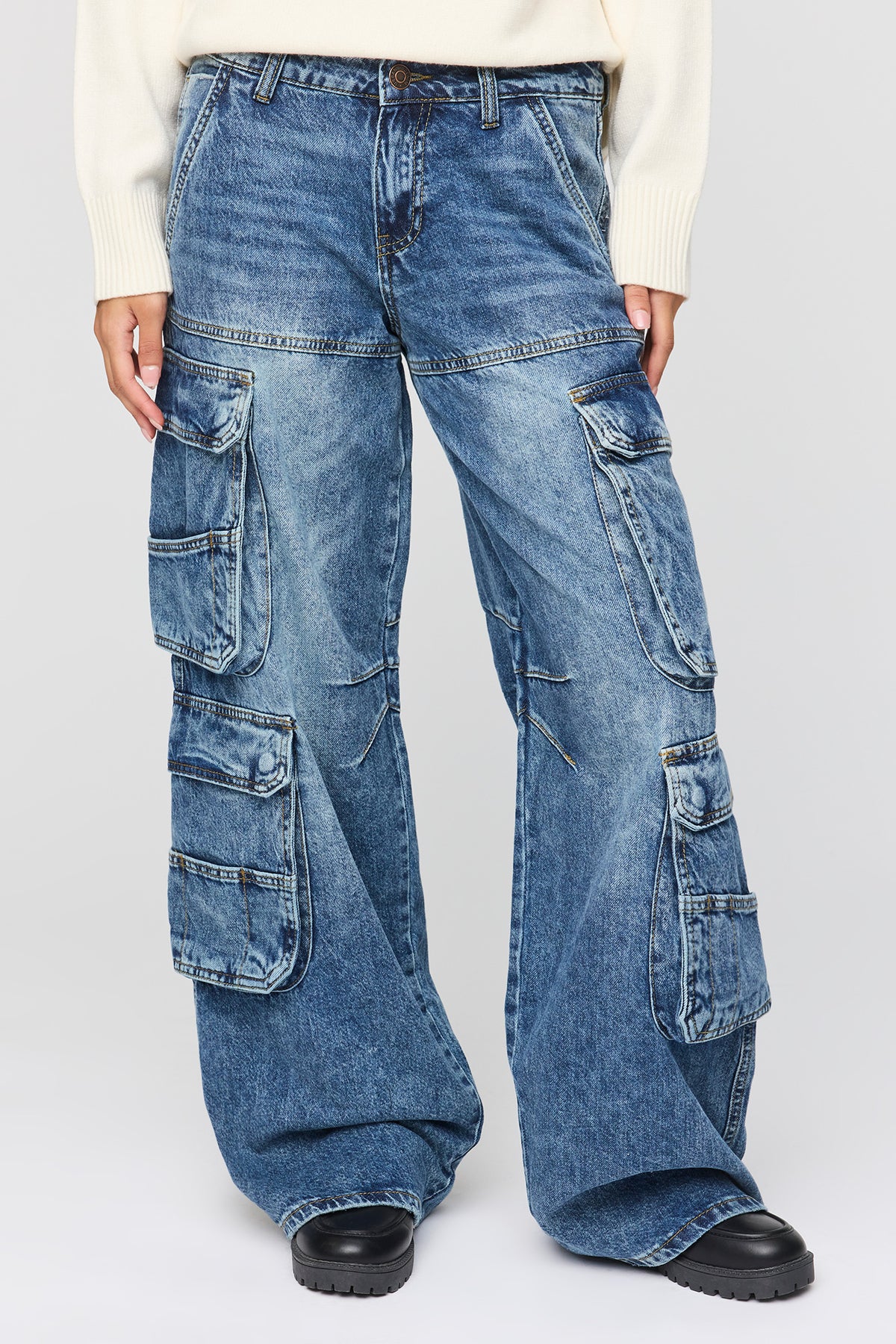 Alt View 2. Low Rise Cargo Jean - Midnight Blue
