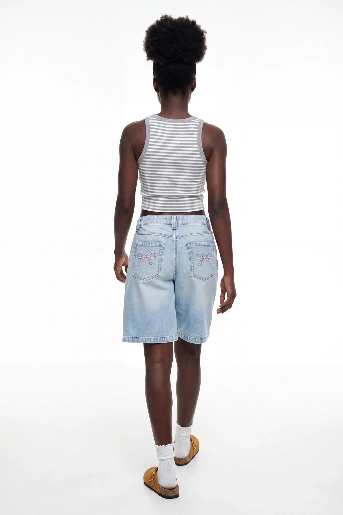 Alt View 2. Brooklyn Low Rise Embroidered Baggy Denim Jort - Light Denim Blue