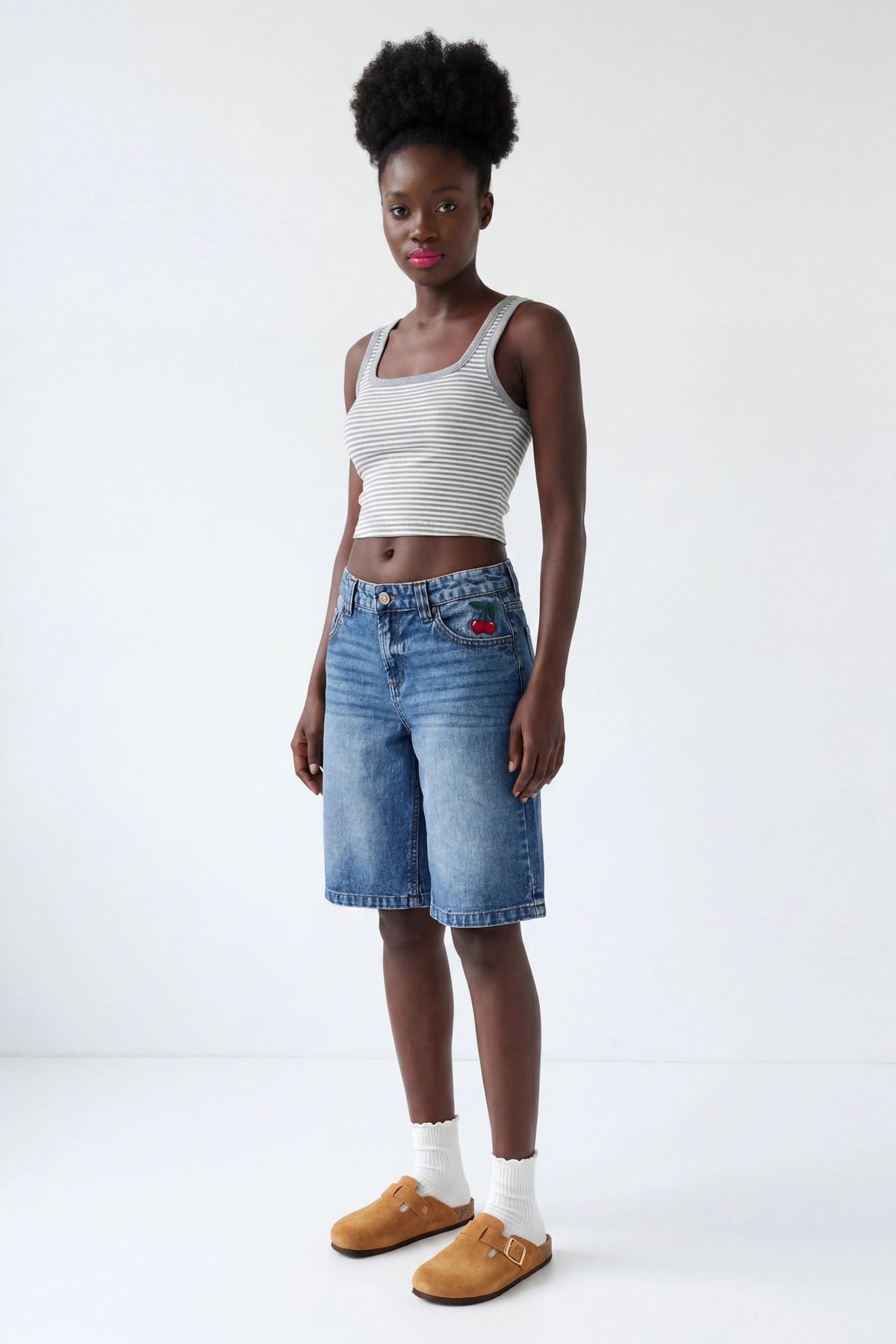 Brooklyn Low Rise Embroidered Baggy Denim Jort - Denim Blue