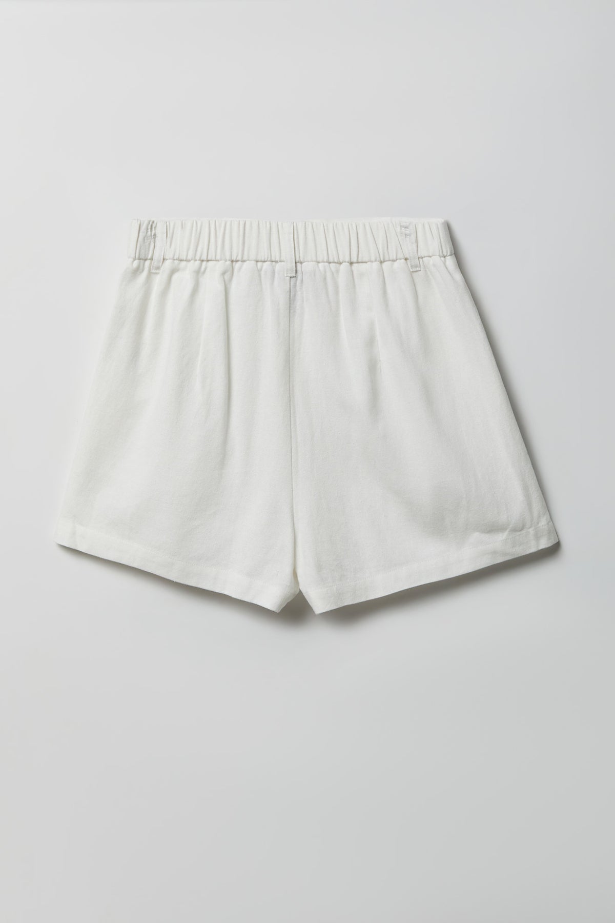 Alt View 6. Linen-Blend Tailored Short - White