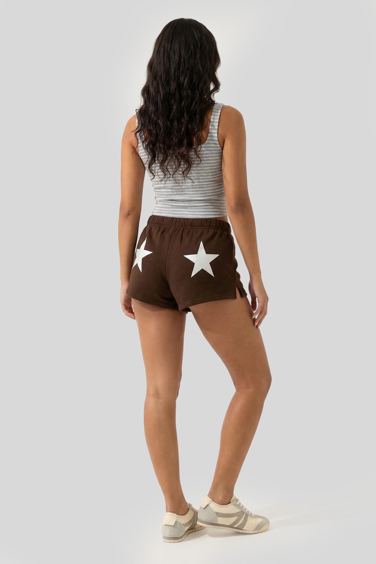 Alt View 2. Graphic Fleece Short - Brown