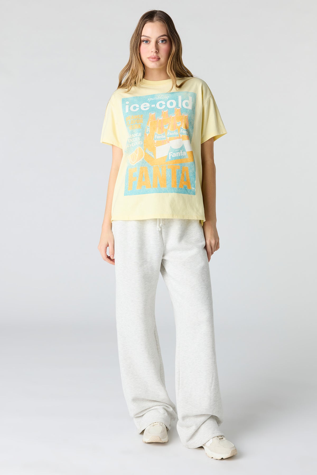 Alt View 3. Coca-Cola Graphic Boyfriend T-Shirt - Yellow