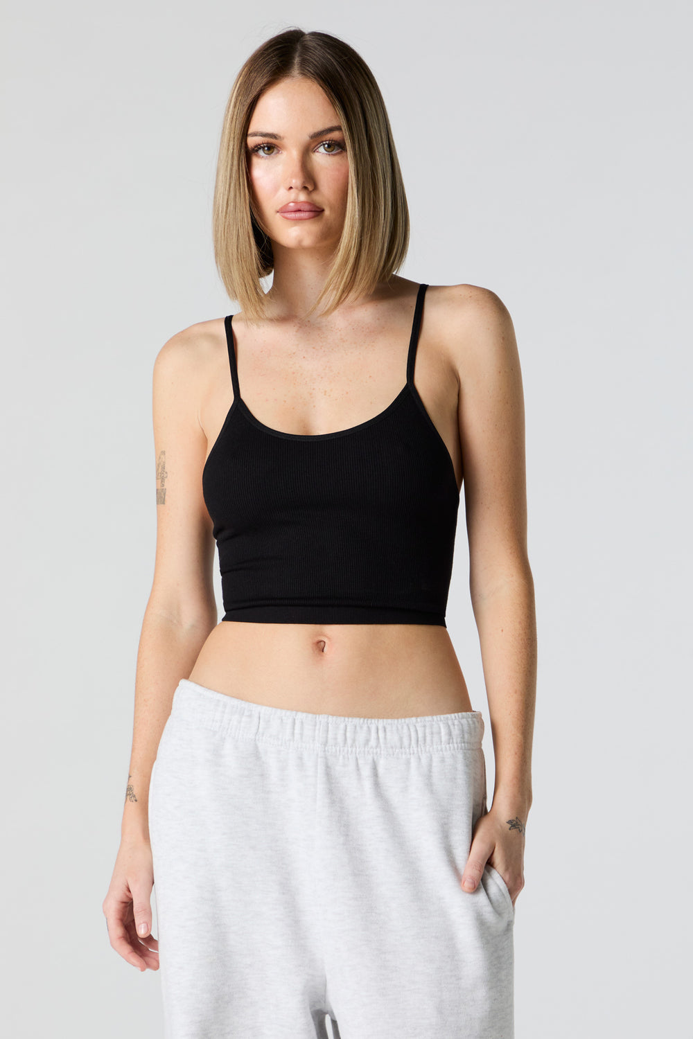 Seamless Ribbed Scoop Neck Cropped Cami Seamless Ribbed Scoop Neck Cropped Cami 5