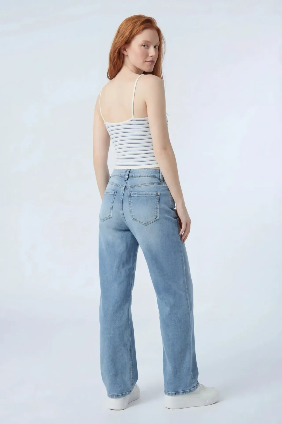 Alt View 2. Low Rise Baggy Light Jean - Light Denim Blue