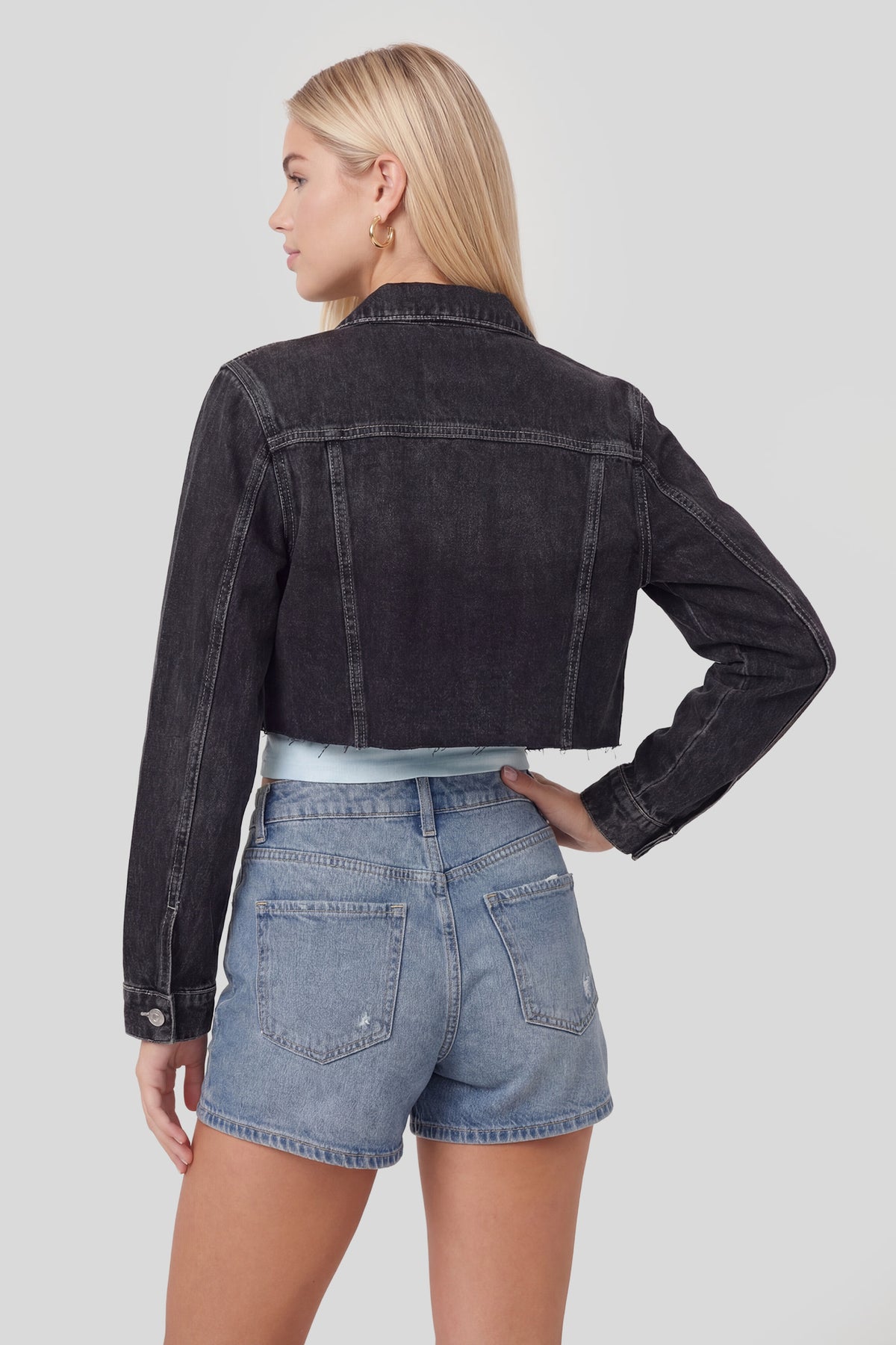 Alt View 2. Ripped Cropped Denim Jacket - Black