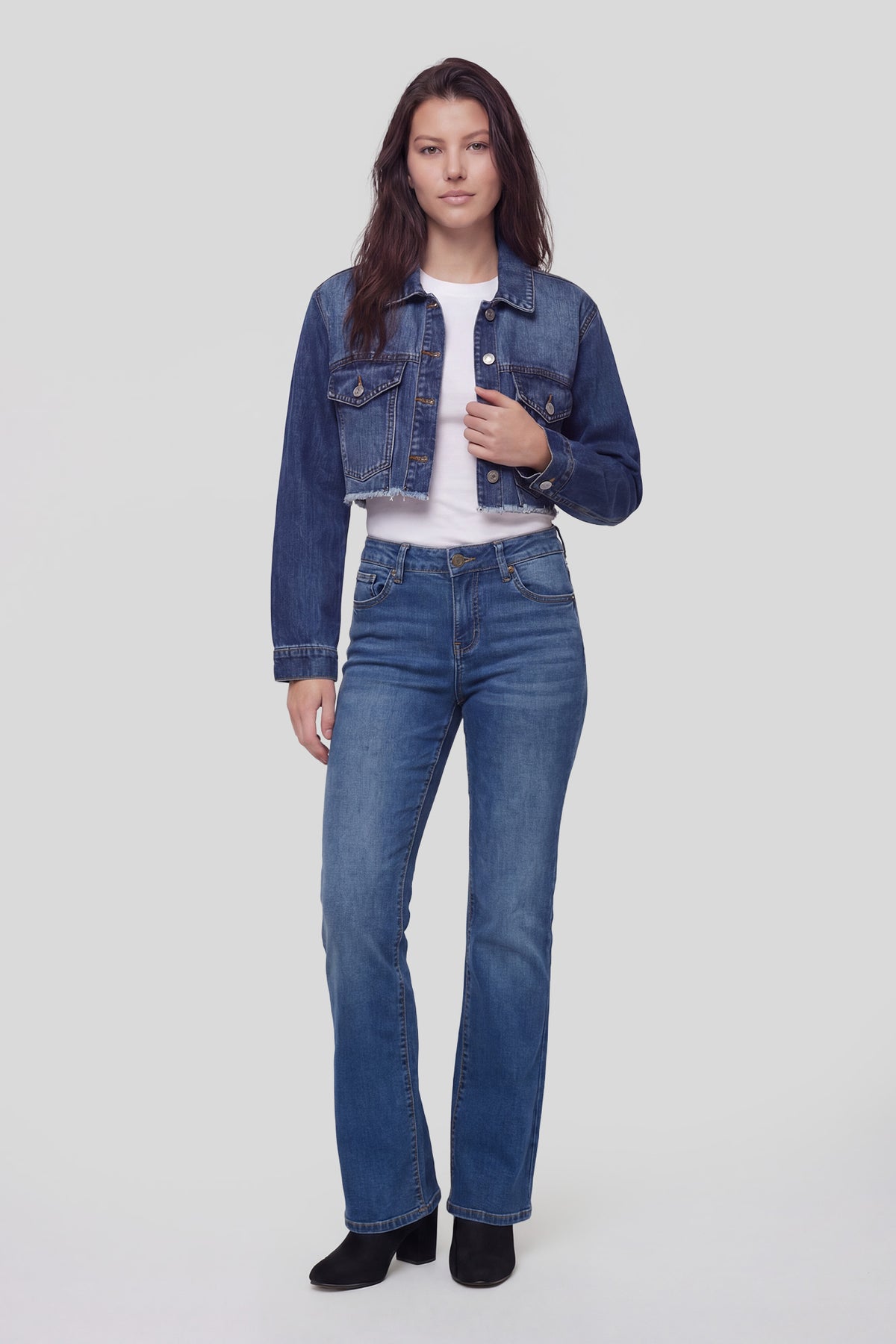 Alt View 3. Cropped Denim Jacket - Midnight Blue