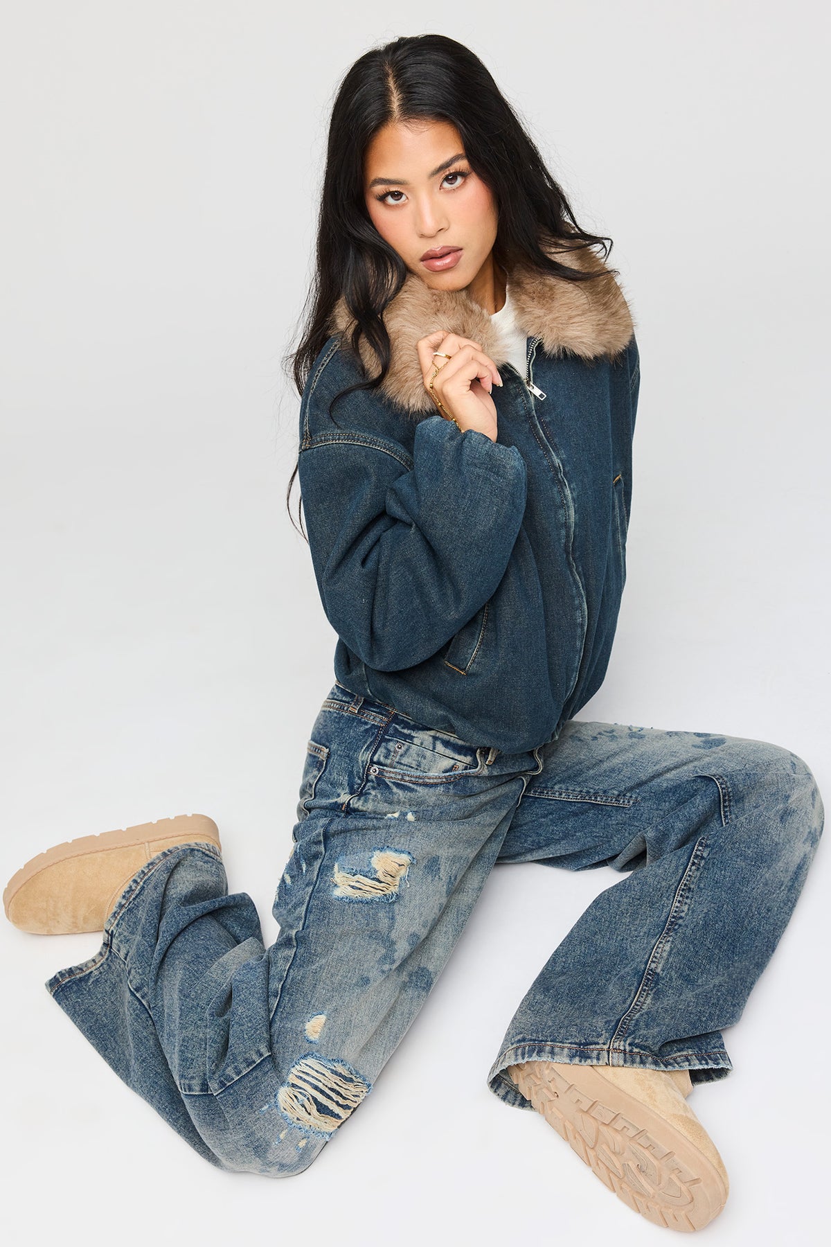 Alt View 4. Faux Fur Collared Denim Bomber Jacket - Midnight Blue