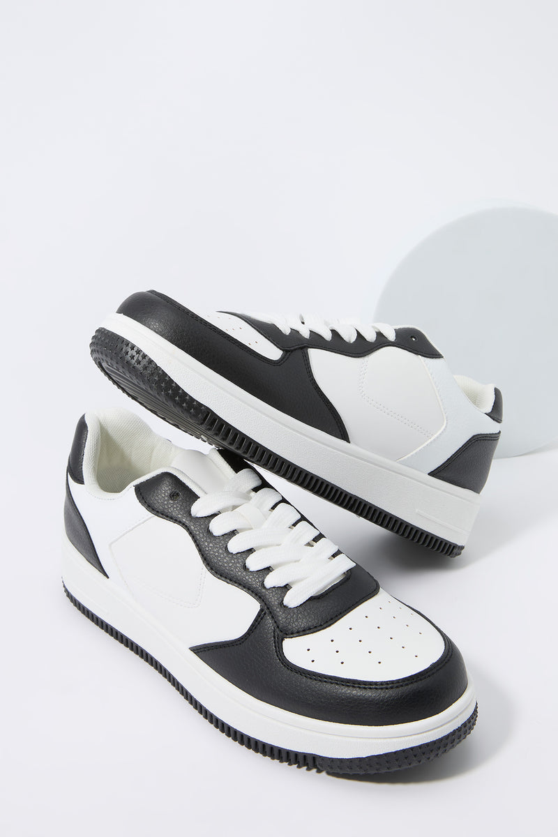 Classic Low Top Sneaker