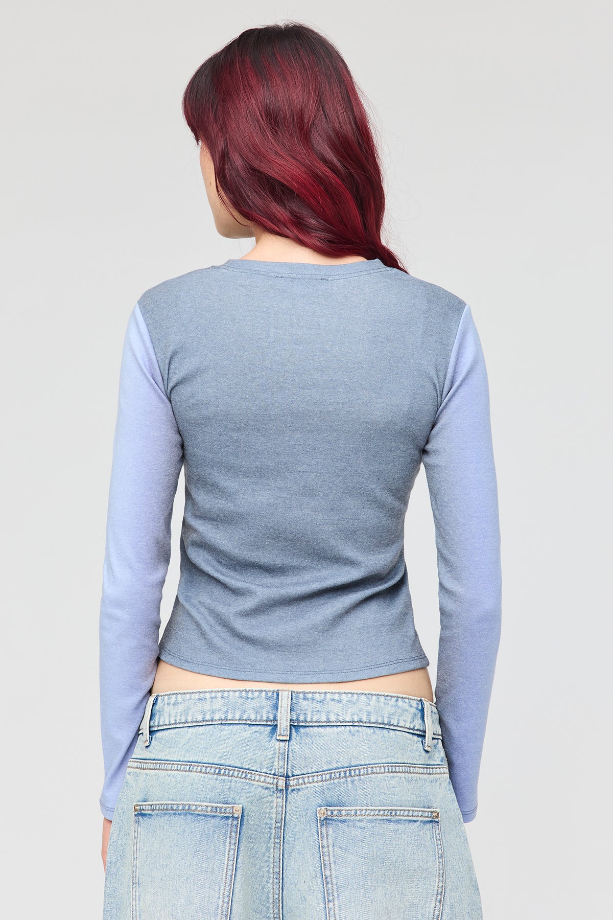 Alt View 2. Graphic Long Sleeve Top - Blue