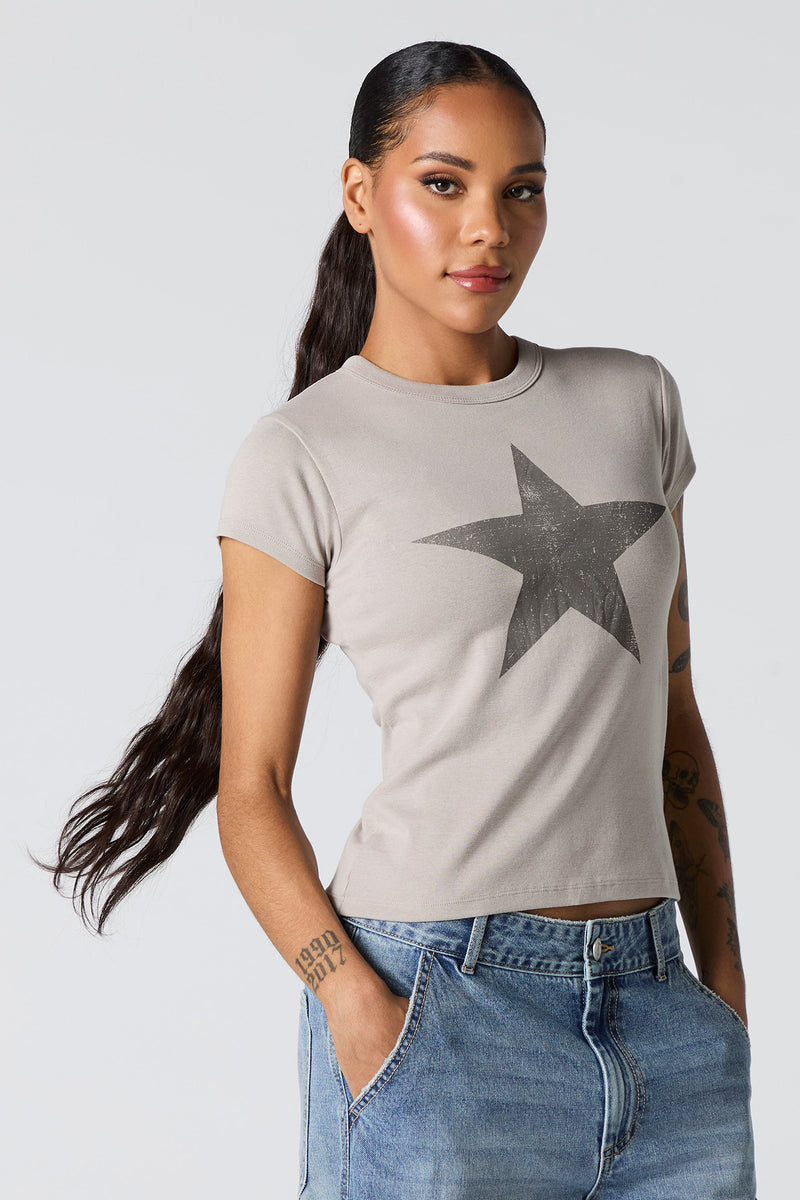 Distressed Star Graphic Fitted T-Shirt