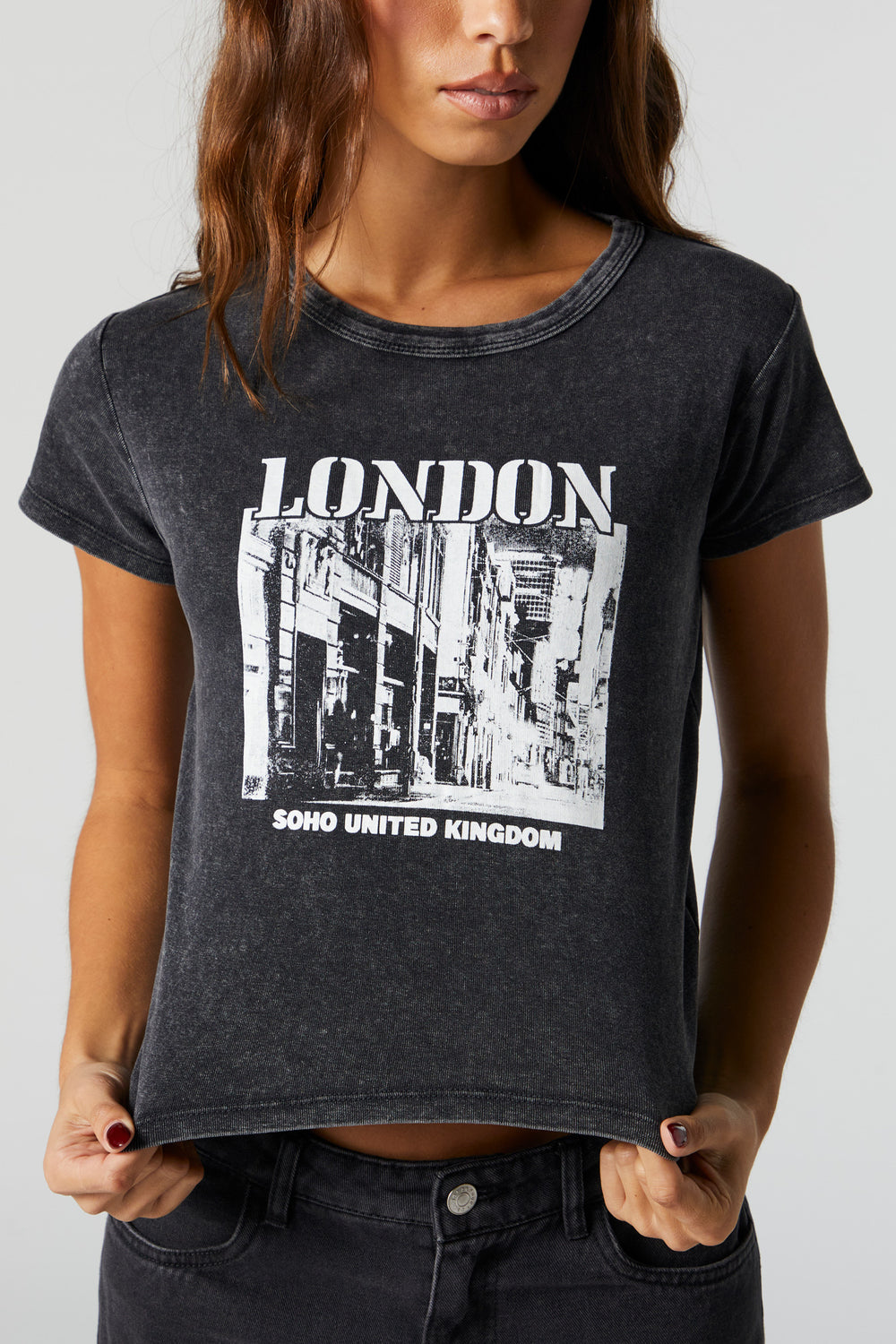 London UK Graphic Washed T-Shirt London UK Graphic Washed T-Shirt 2