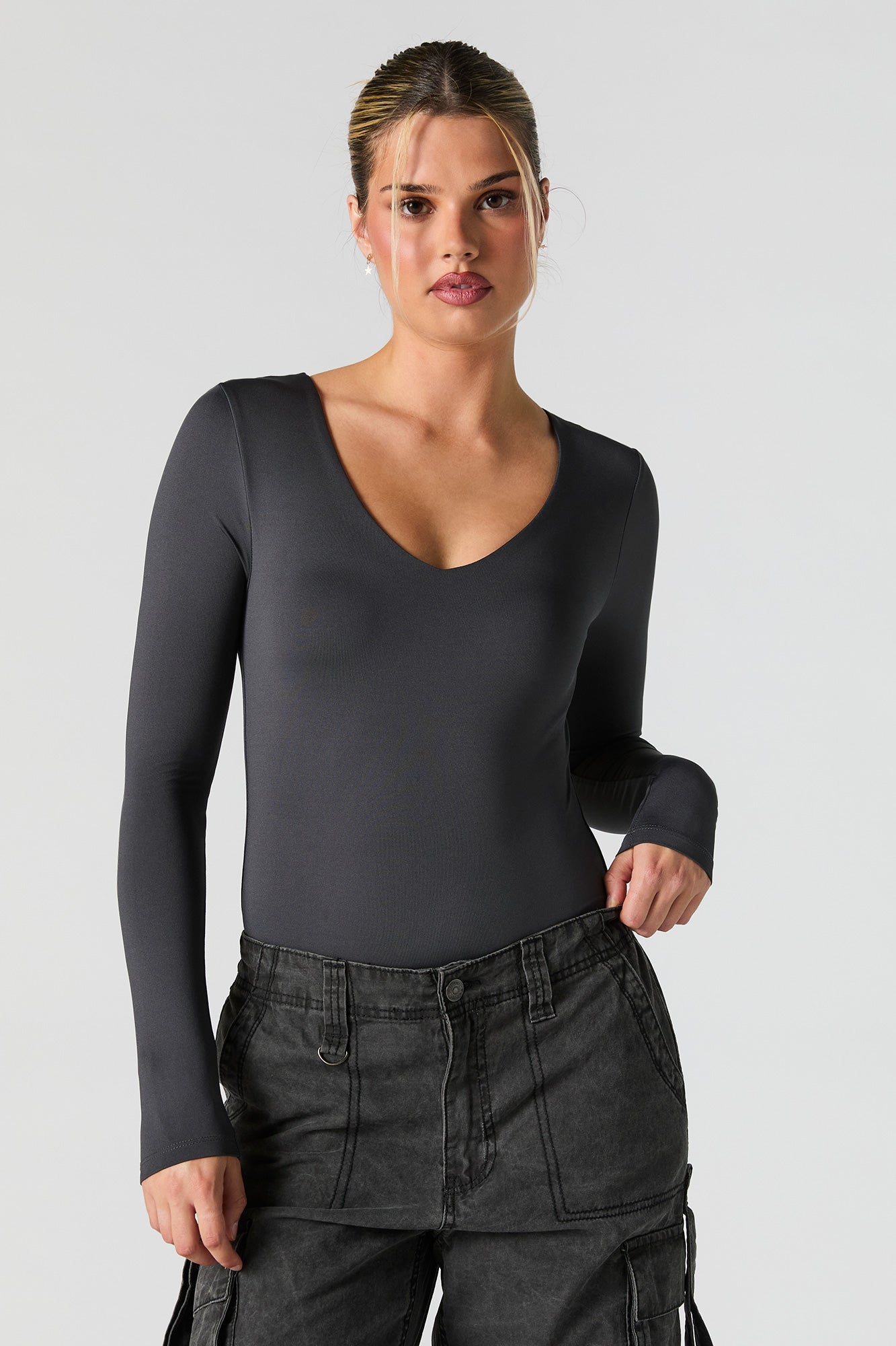 Contour V-Neck Long Sleeve Bodysuit