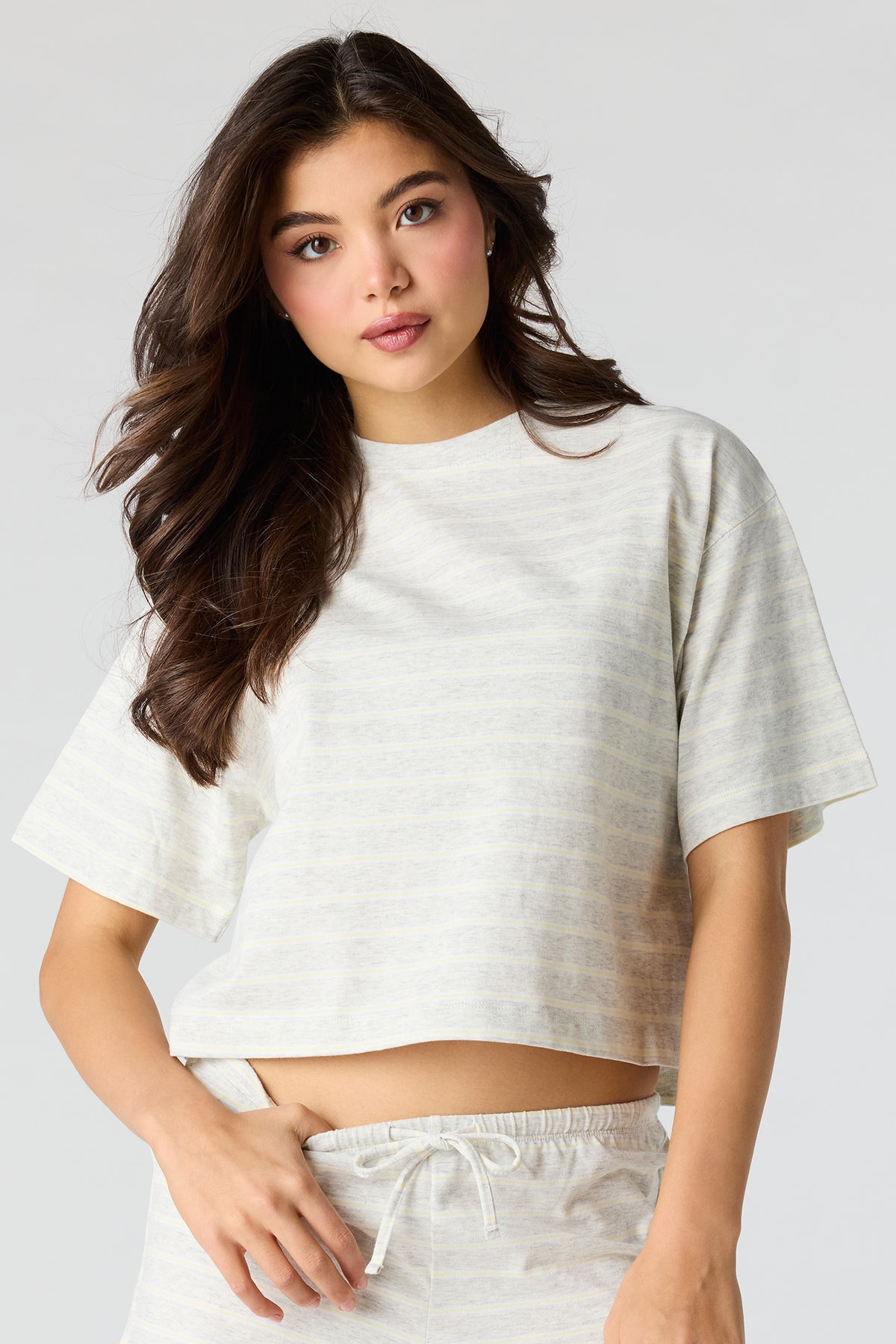 Alt View 2. Boxy T-Shirt - Yellow
