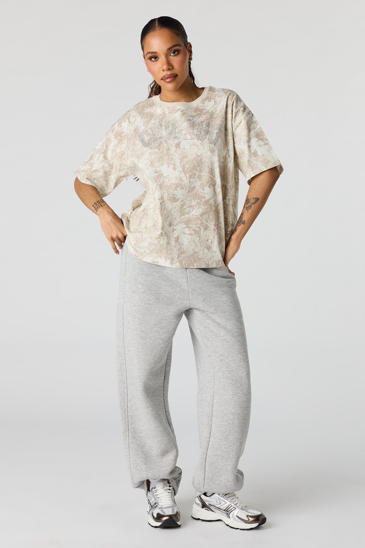 Alt View 3. Graphic Printed Boyfriend T-Shirt - Camouflage