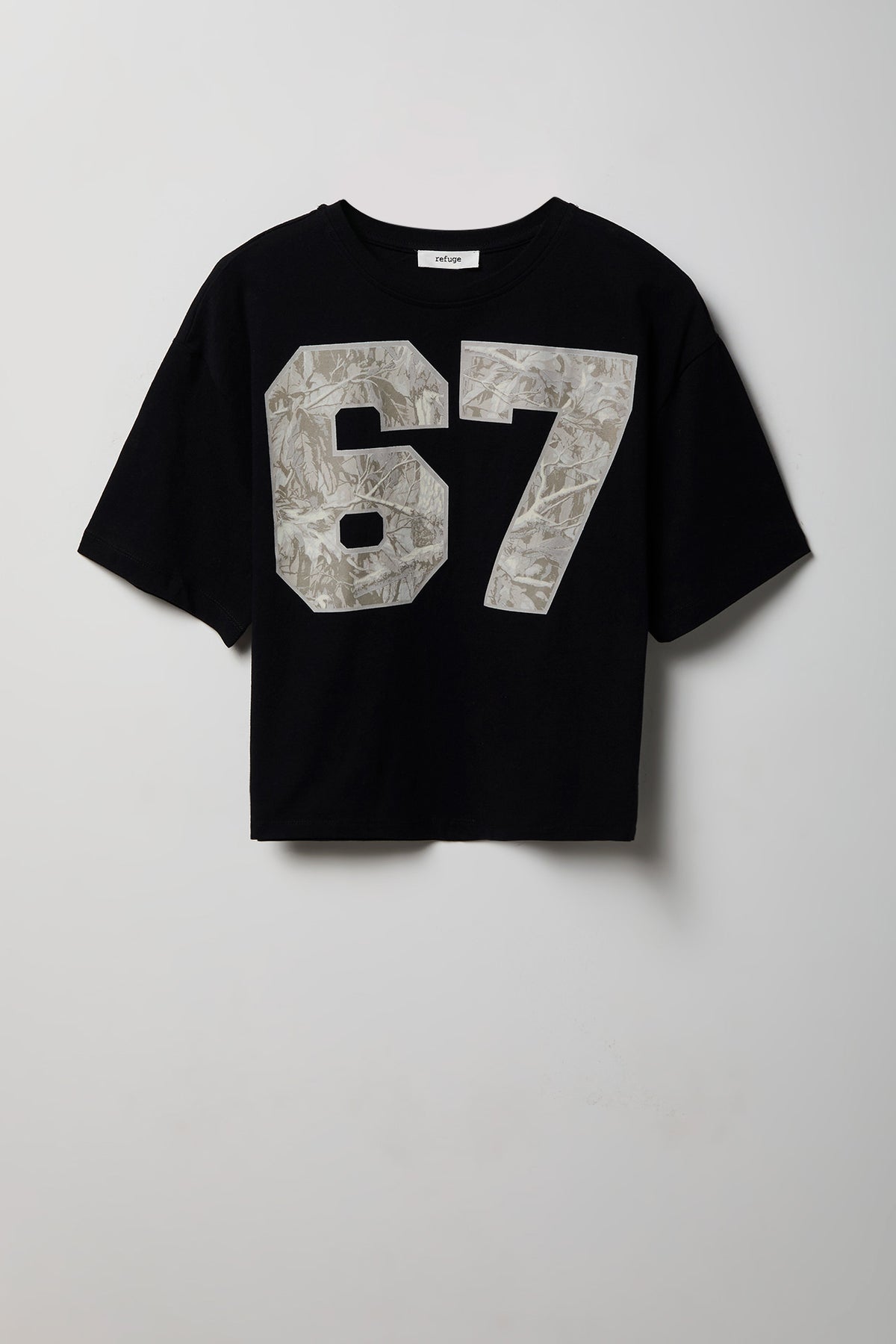 Alt View 4. Destination Graphic Boyfriend T-Shirt - Black