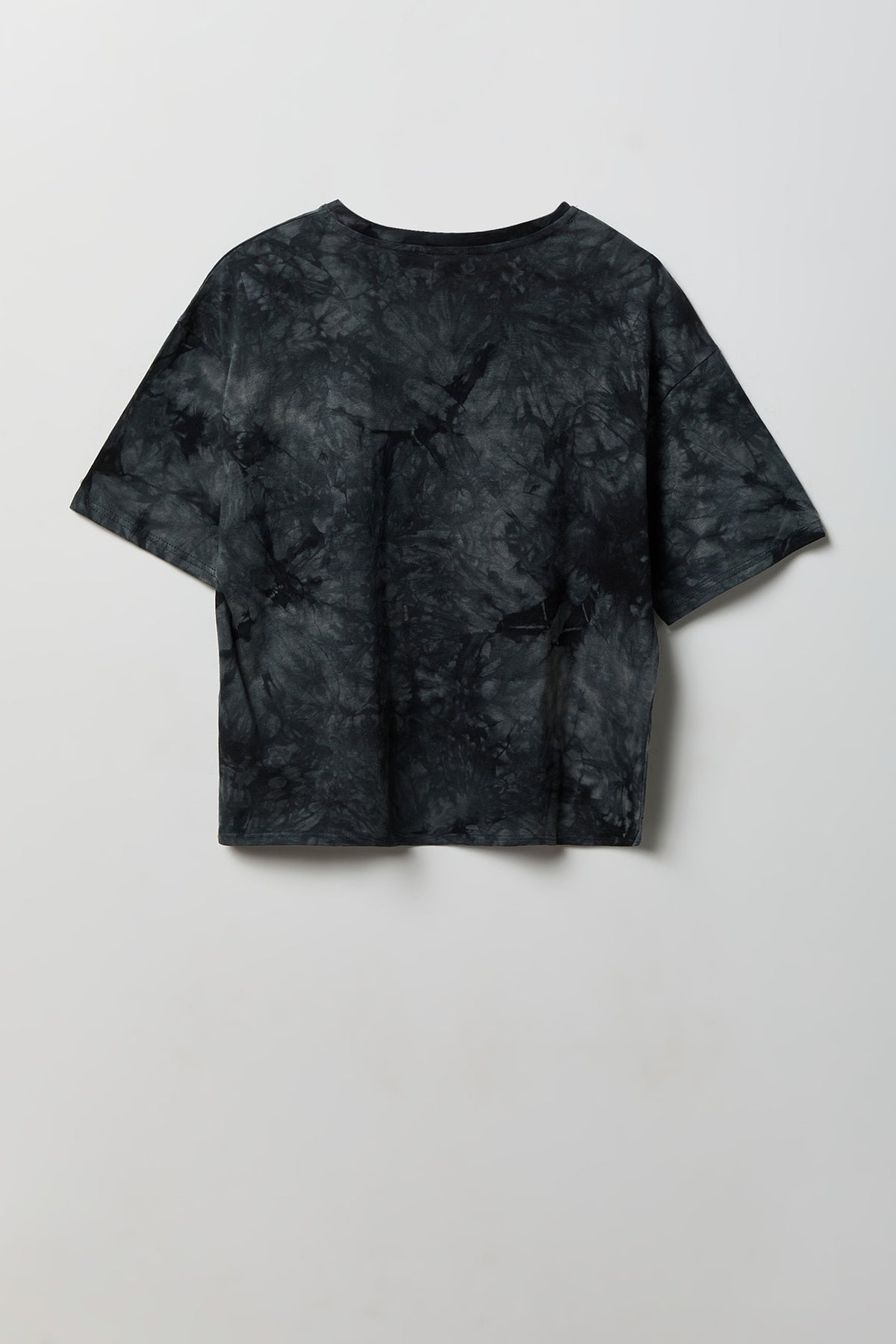 Alt View 2. Tie Dye Graphic Boyfriend T-Shirt - Black