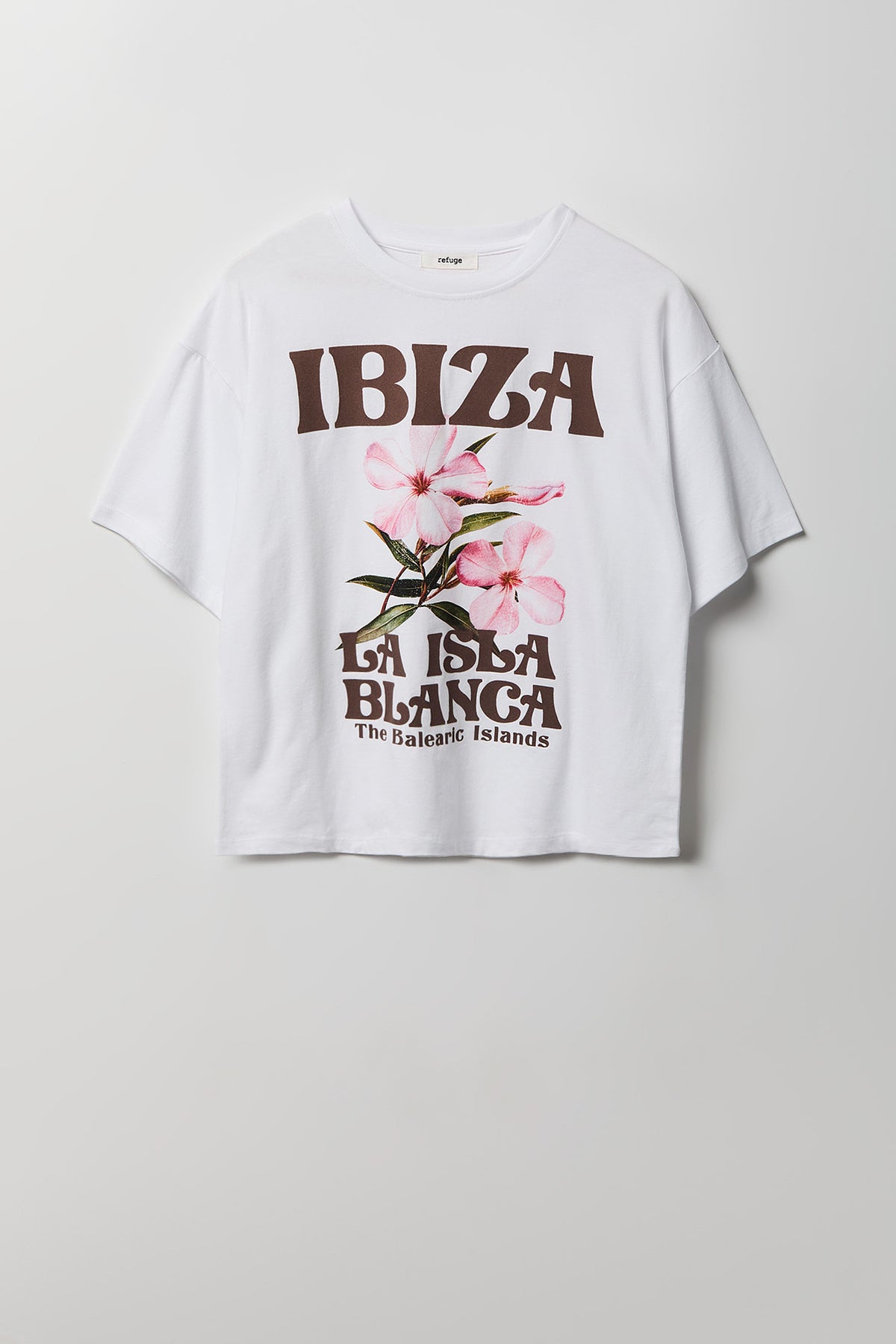 Alt View 4. Summer Graphic Boyfriend T-Shirt - White