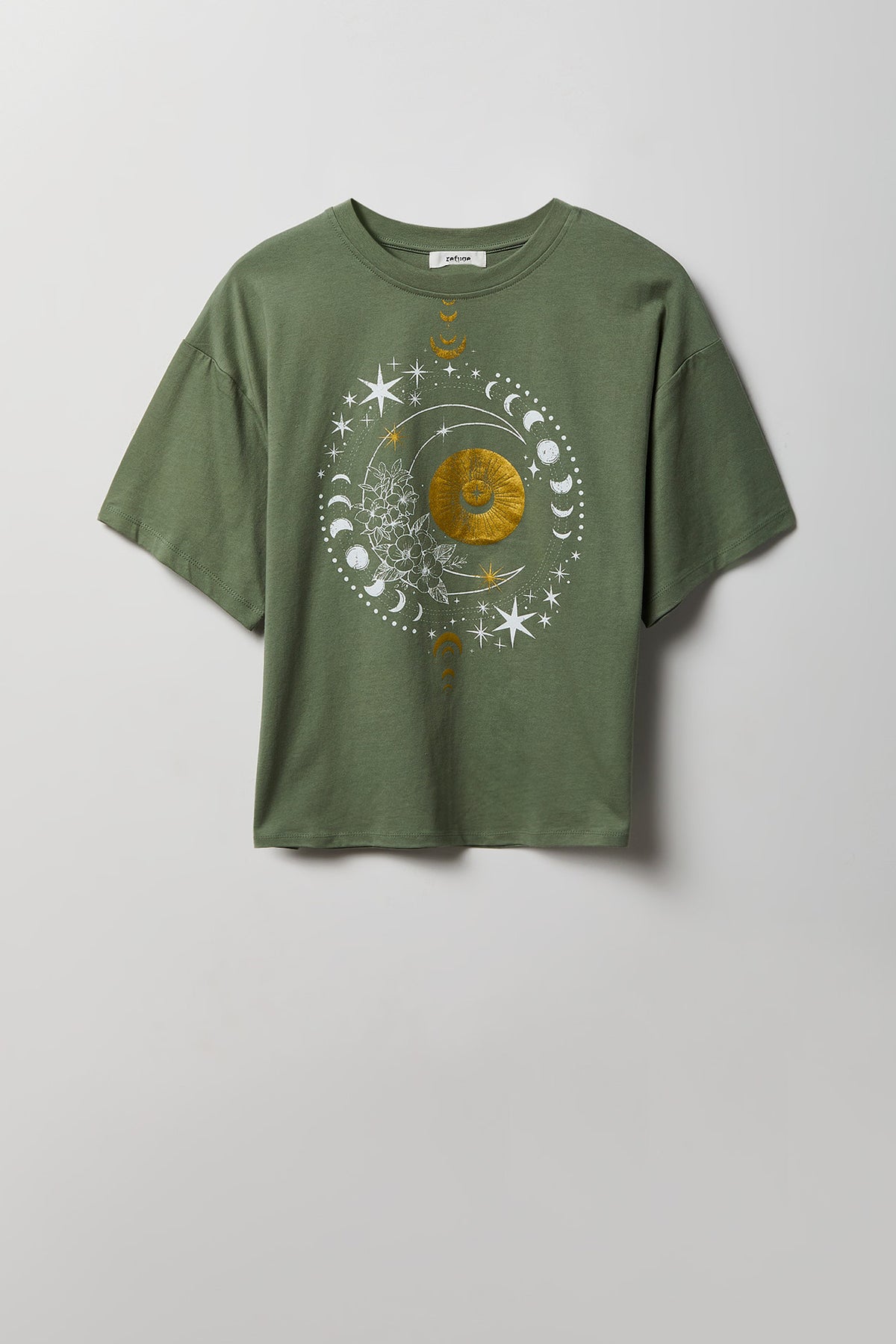 Alt View 4. Summer Graphic Boyfriend T-Shirt - Dark Green