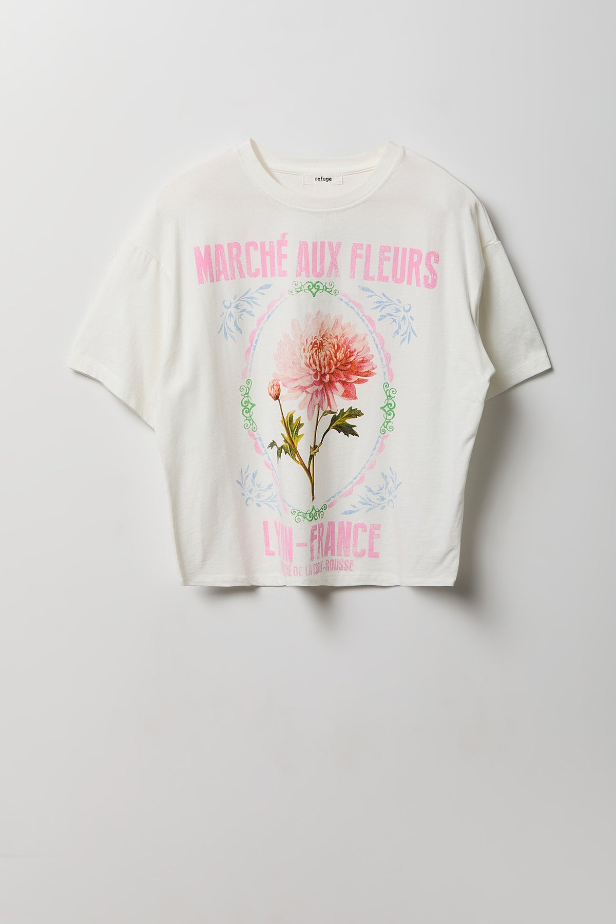 Alt View 4. Summer Graphic Boyfriend T-Shirt - Ivory