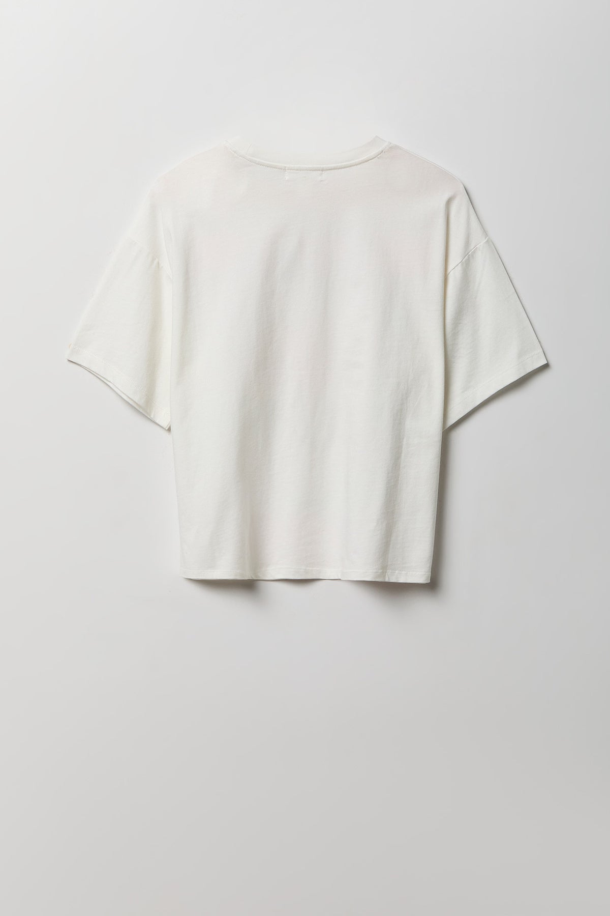 Alt View 5. Summer Graphic Boyfriend T-Shirt - Ivory