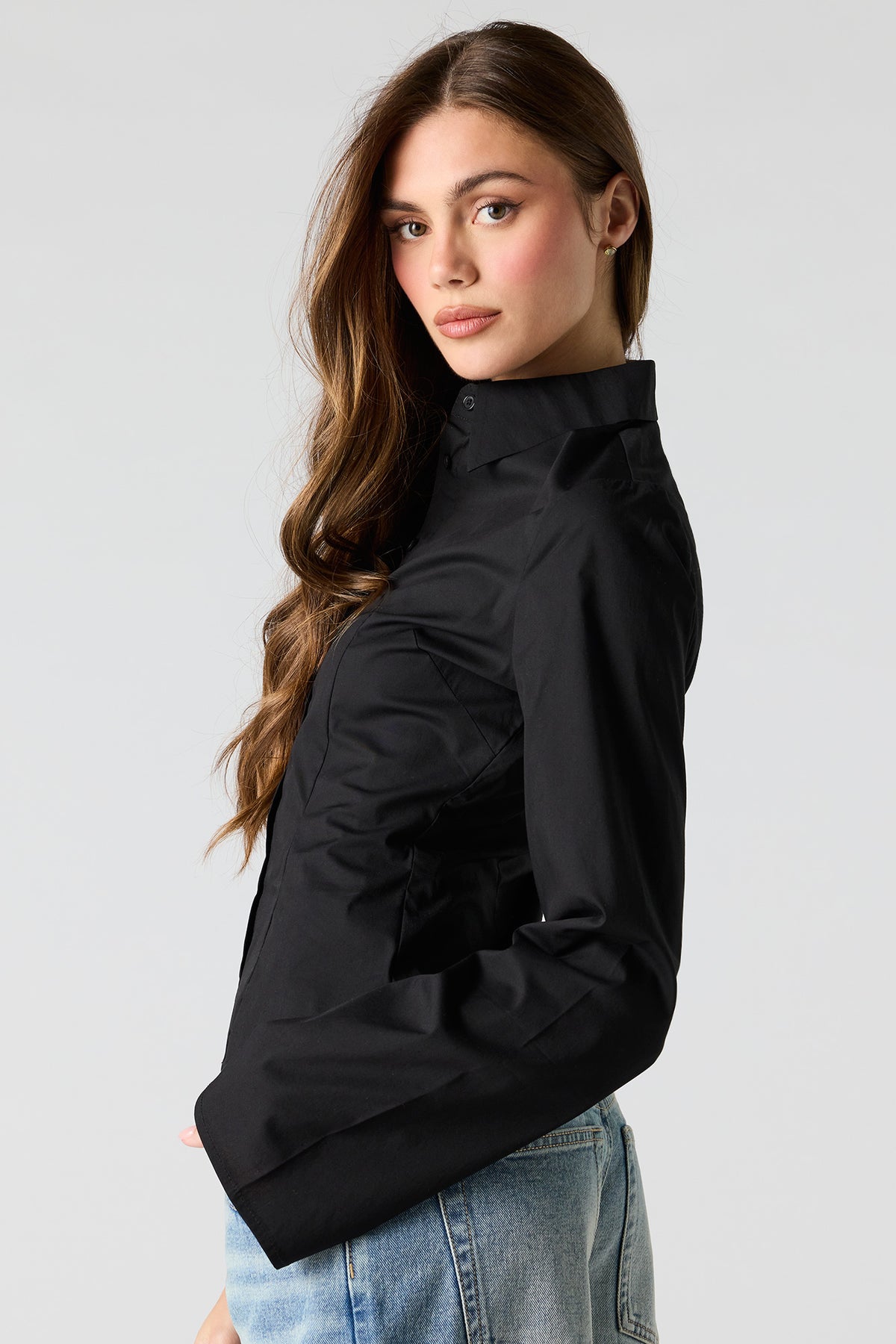 Alt View 2. Fitted Bell Sleeve Button-Up Top - Black