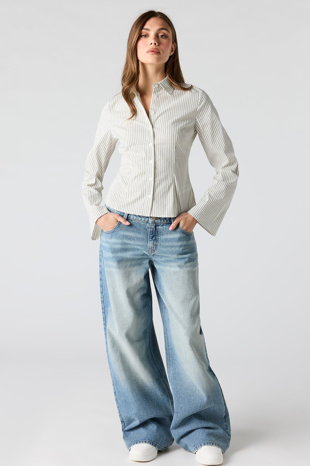 Alt View 3. Fitted Bell Sleeve Button-Up Top - Ivory