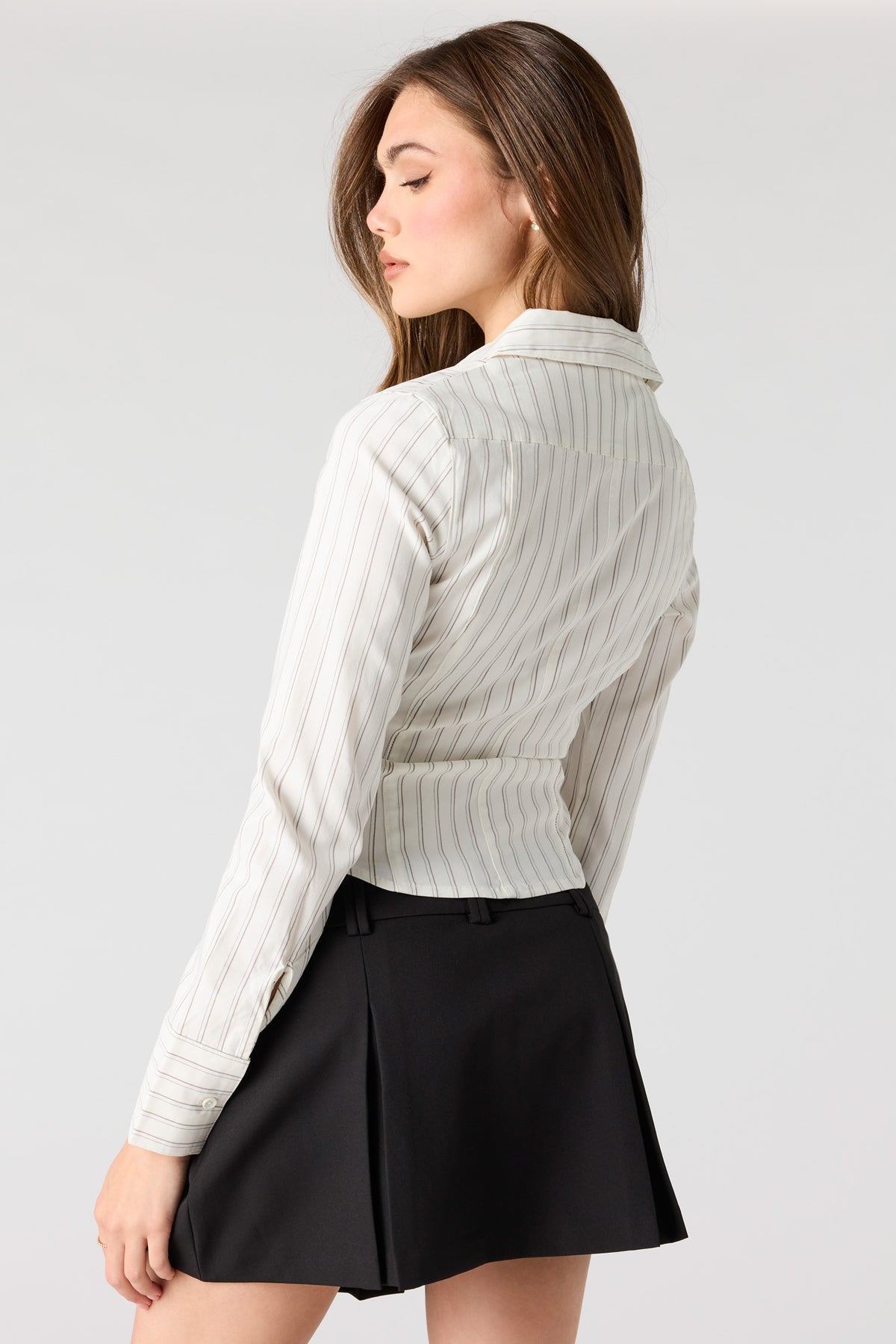Alt View 2. 2-Way Zip Collared Fitted Top - Ivory