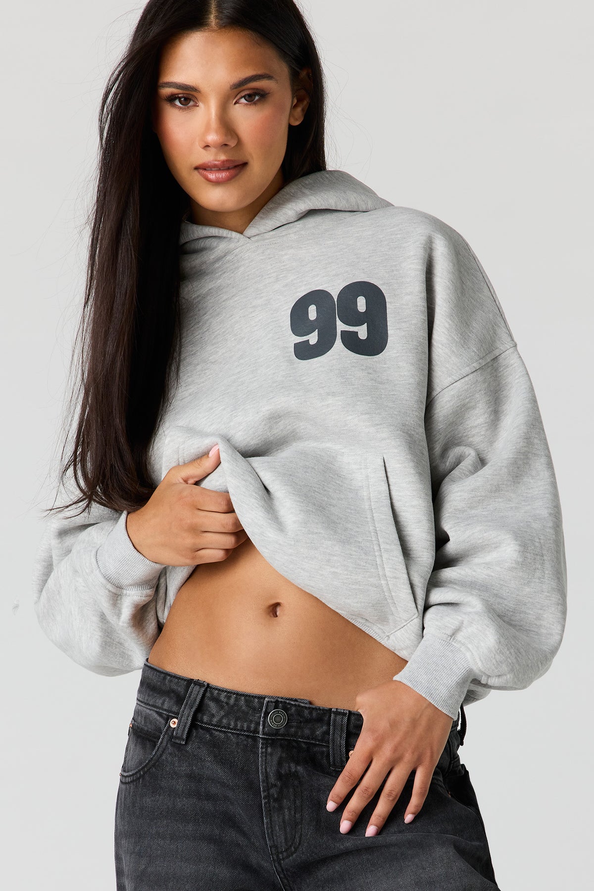 Alt View 2. Fleece Graphic Boxy Hoodie - Heather Grey