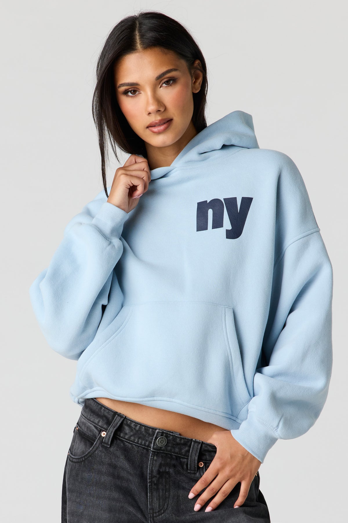 Alt View 2. Fleece Graphic Boxy Hoodie - Light Blue