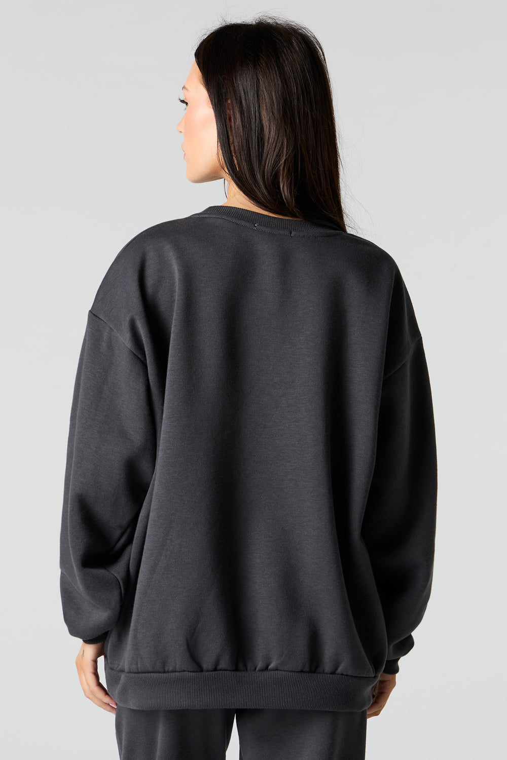 Oversized Destination Embroidered Fleece Sweatshirt Oversized Destination Embroidered Fleece Sweatshirt 9