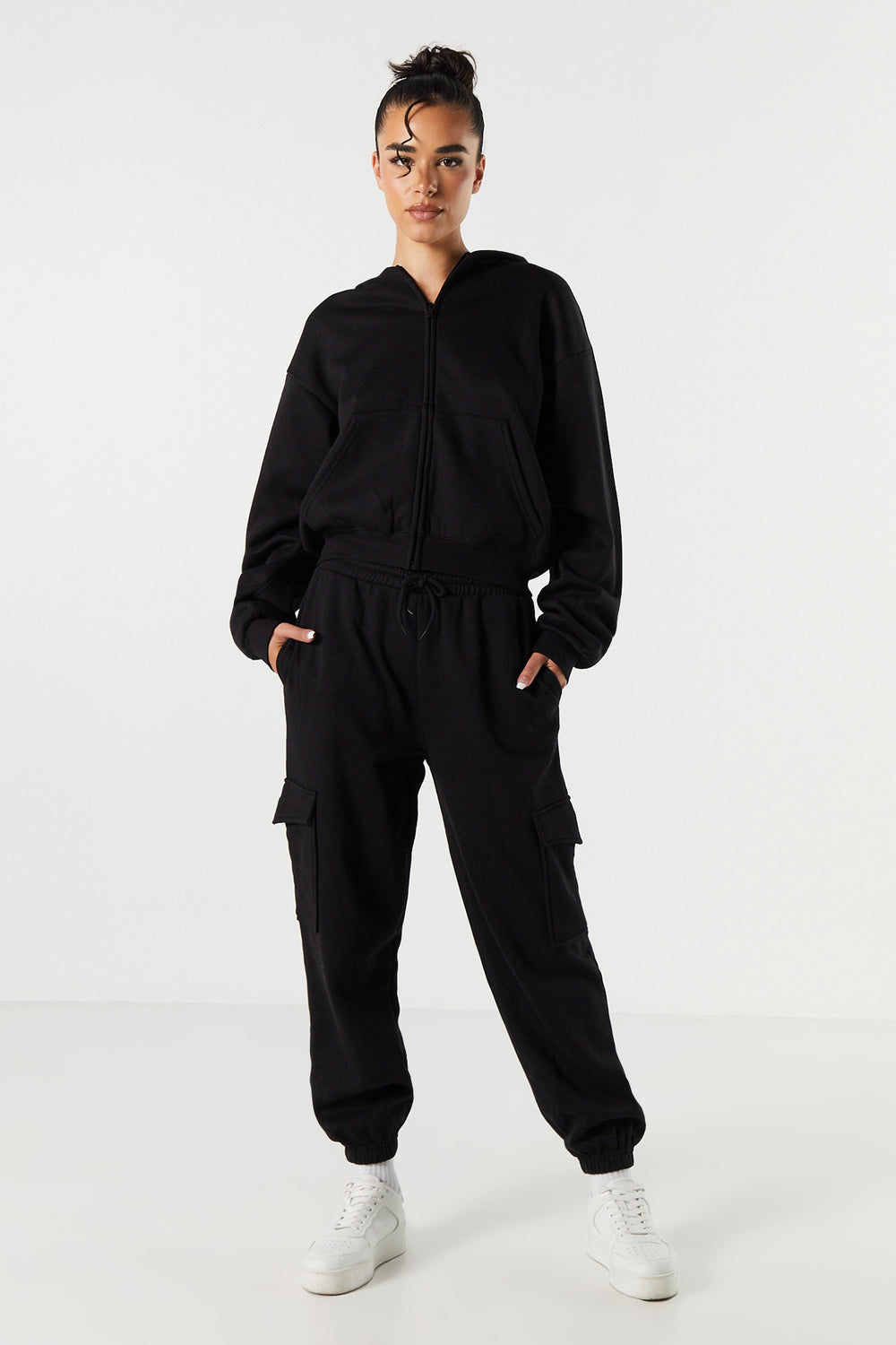 Solid Fleece Cargo Jogger Solid Fleece Cargo Jogger 2