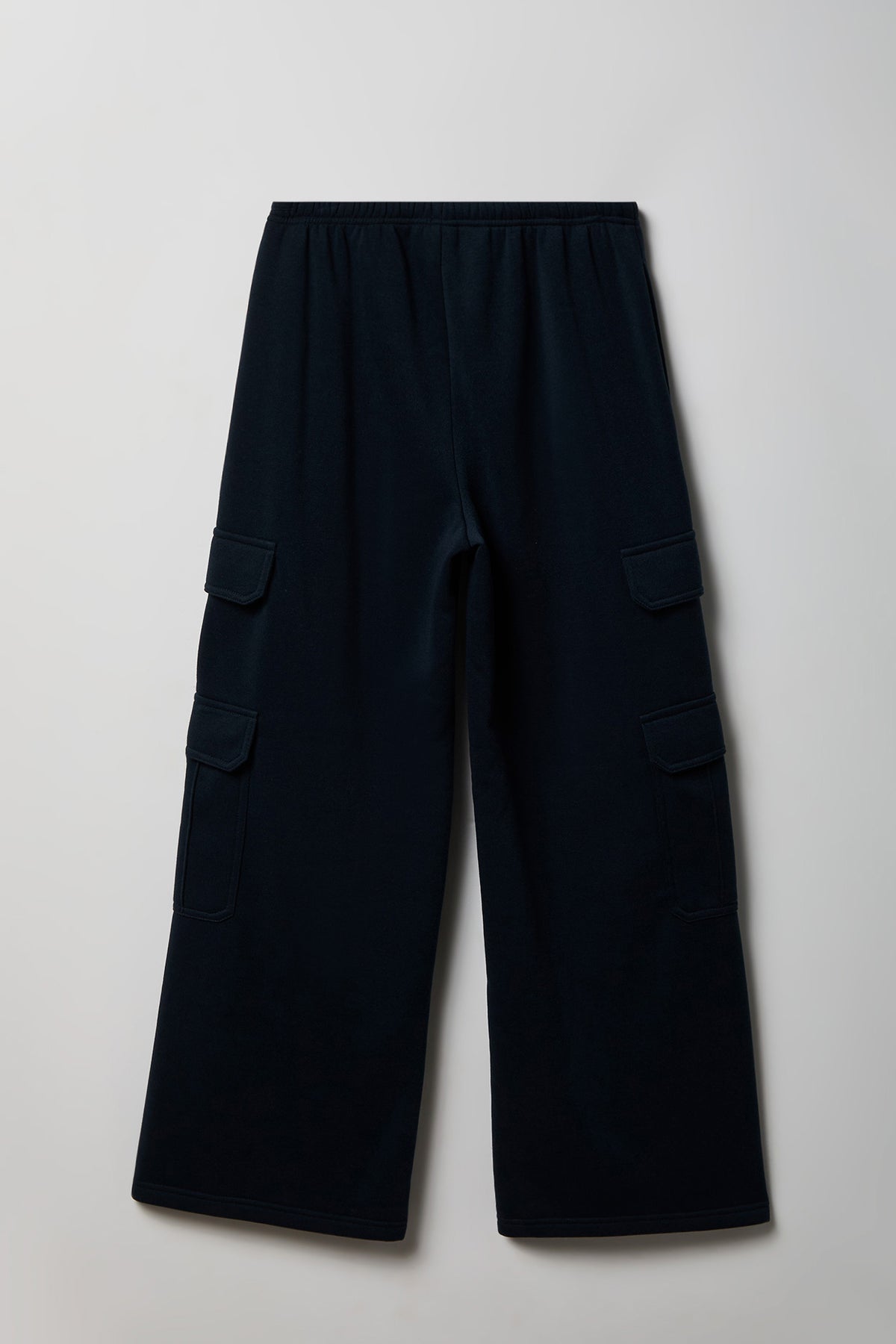 Alt View 2. Fleece Ultra-Wide Cargo Sweatpant - Dark Blue