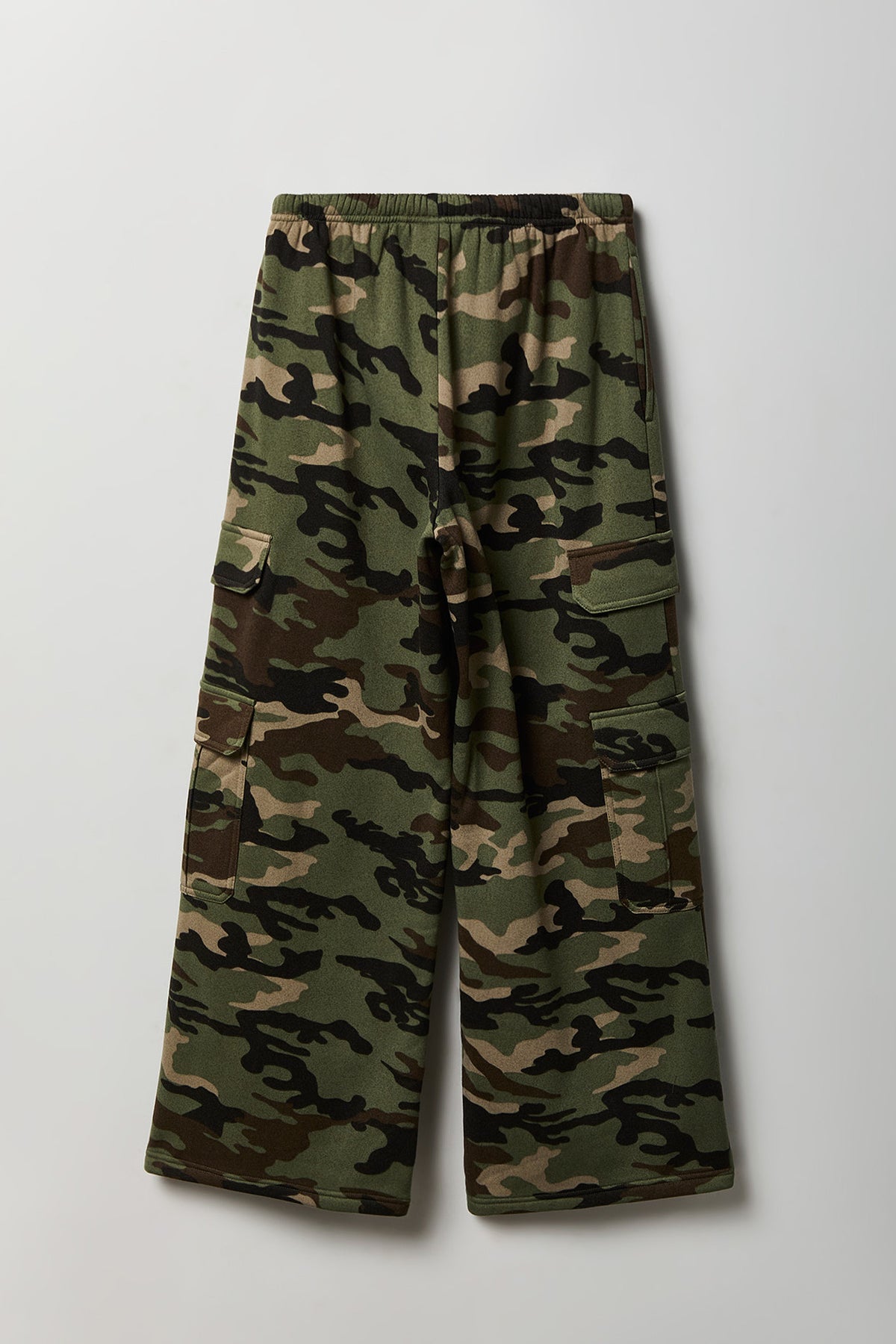 Alt View 5. Fleece Ultra Wide Cargo Sweatpant - Camouflage