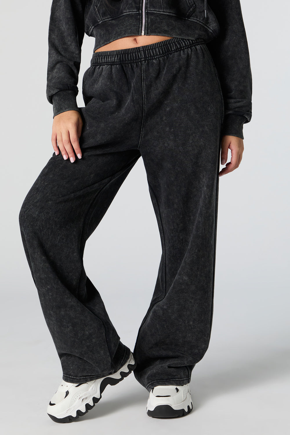 Fleece Washed Wide Leg Sweatpant Fleece Washed Wide Leg Sweatpant 9