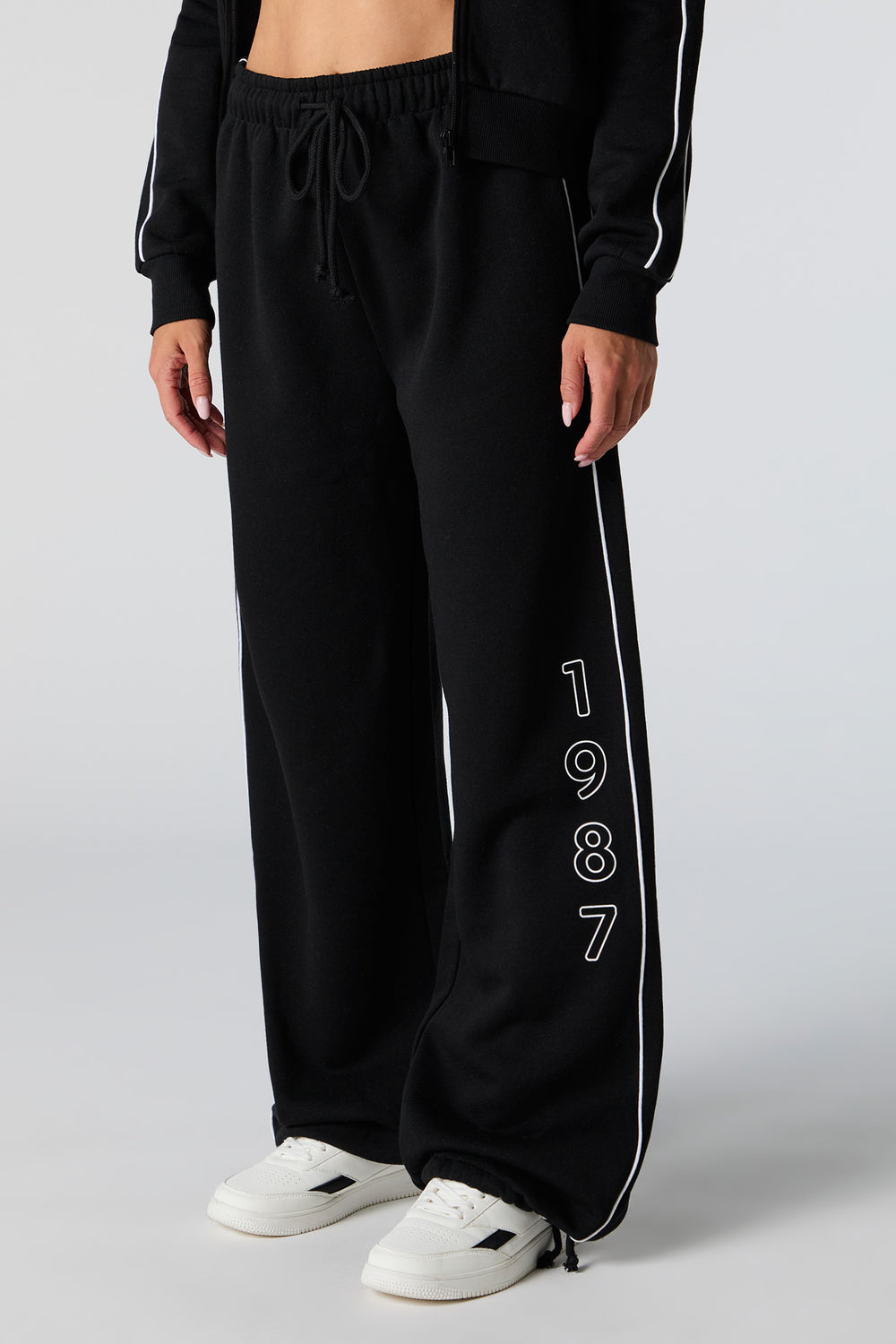 Graphic Fleece Wide Leg Self Tie Sweatpant Graphic Fleece Wide Leg Self Tie Sweatpant 6