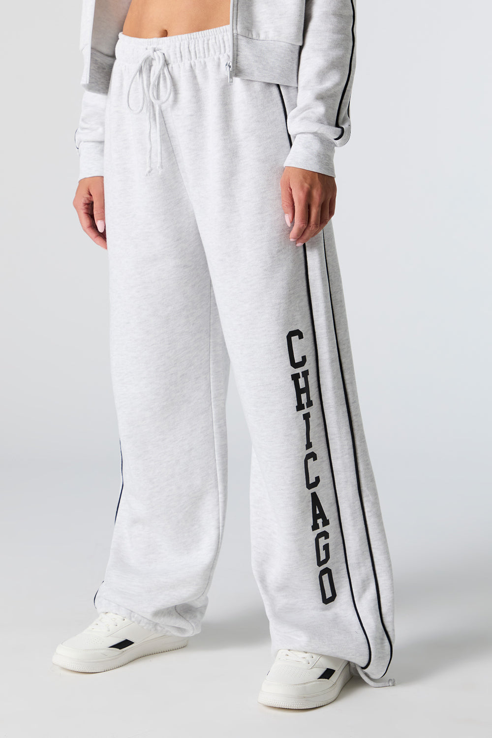 Graphic Fleece Wide Leg Self Tie Sweatpant Graphic Fleece Wide Leg Self Tie Sweatpant 9