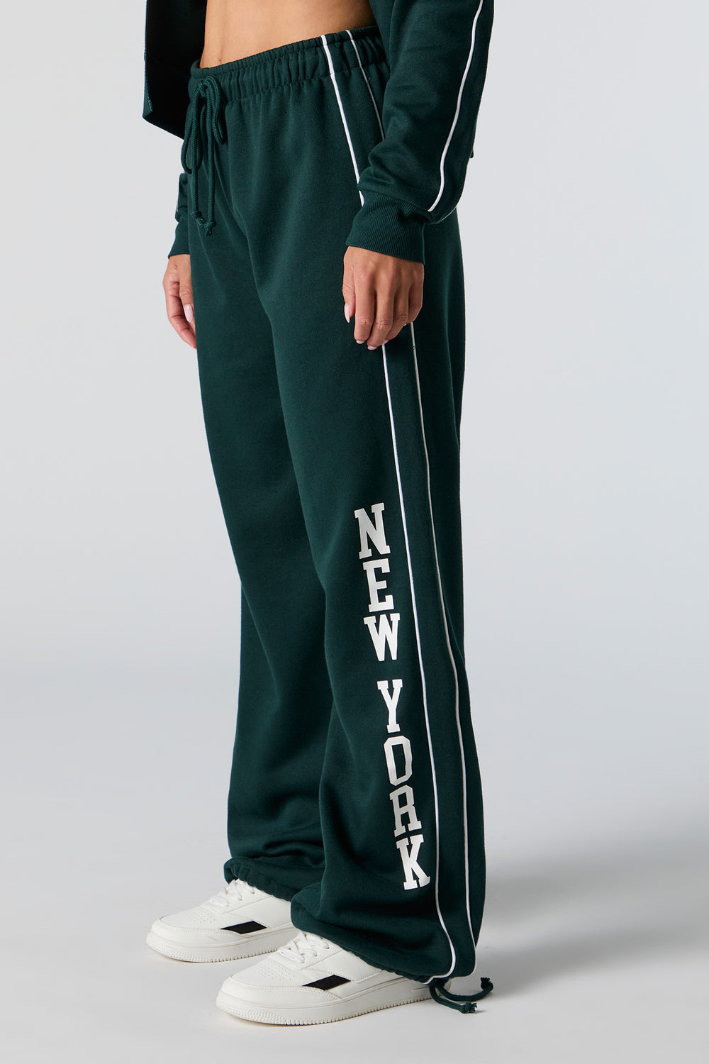 Graphic Fleece Wide Leg Self Tie Sweatpant Graphic Fleece Wide Leg Self Tie Sweatpant 2